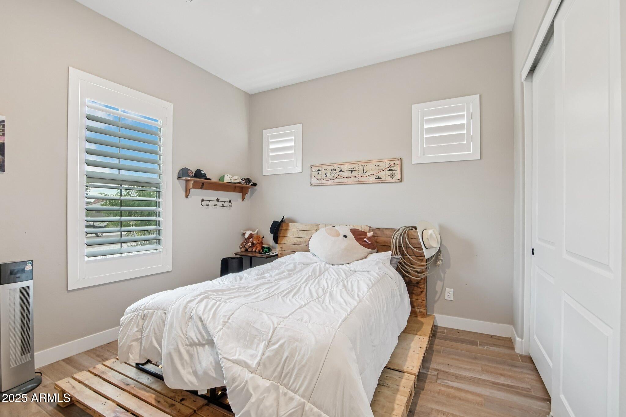 New River, Arizona, 85087, United States, 5 Bedrooms Bedrooms, ,4 BathroomsBathrooms,Residential,Active,1986912