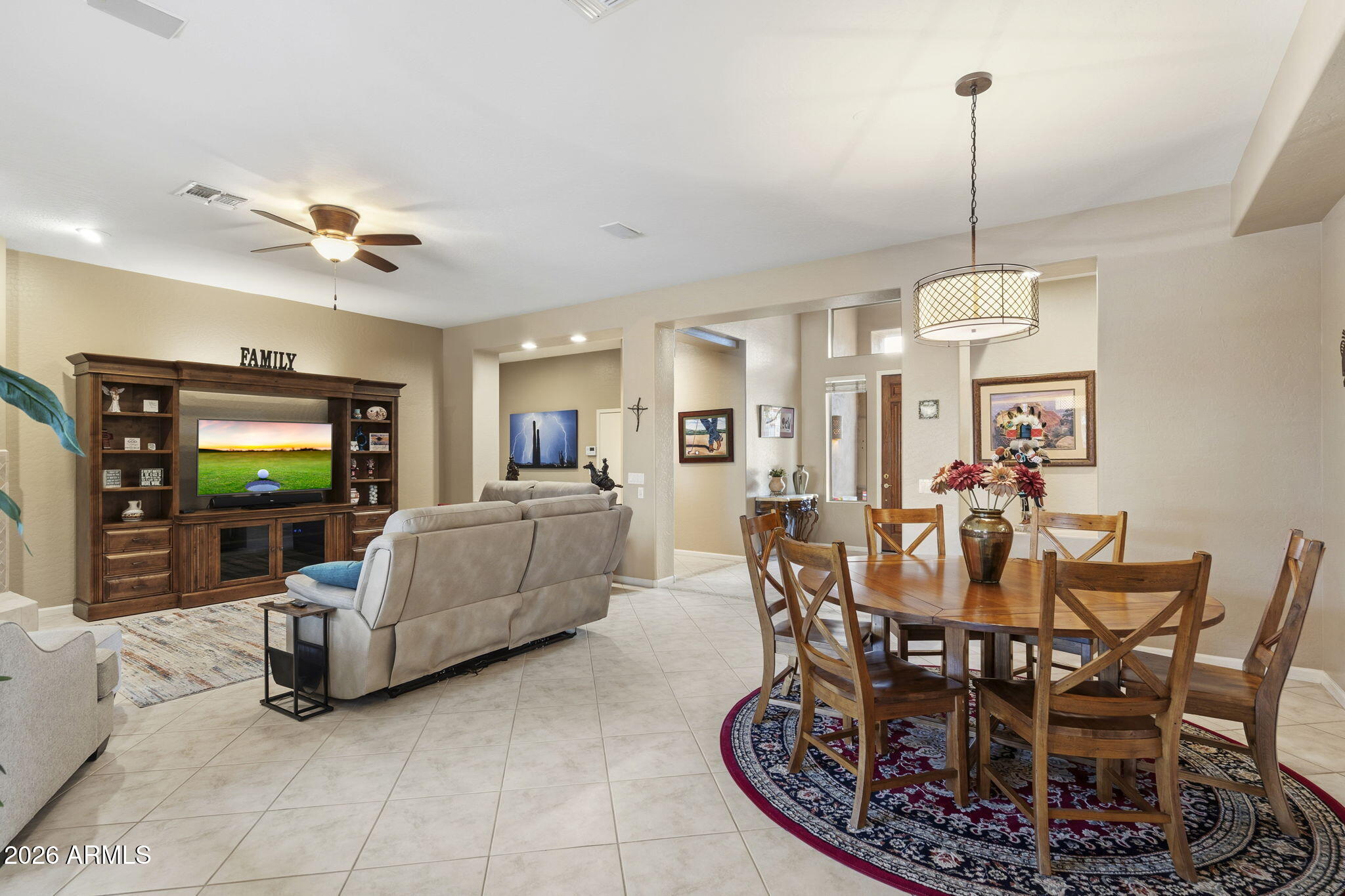 Phoenix, Arizona, 85054, United States, 3 Bedrooms Bedrooms, ,2 BathroomsBathrooms,Residential,Active,2013936