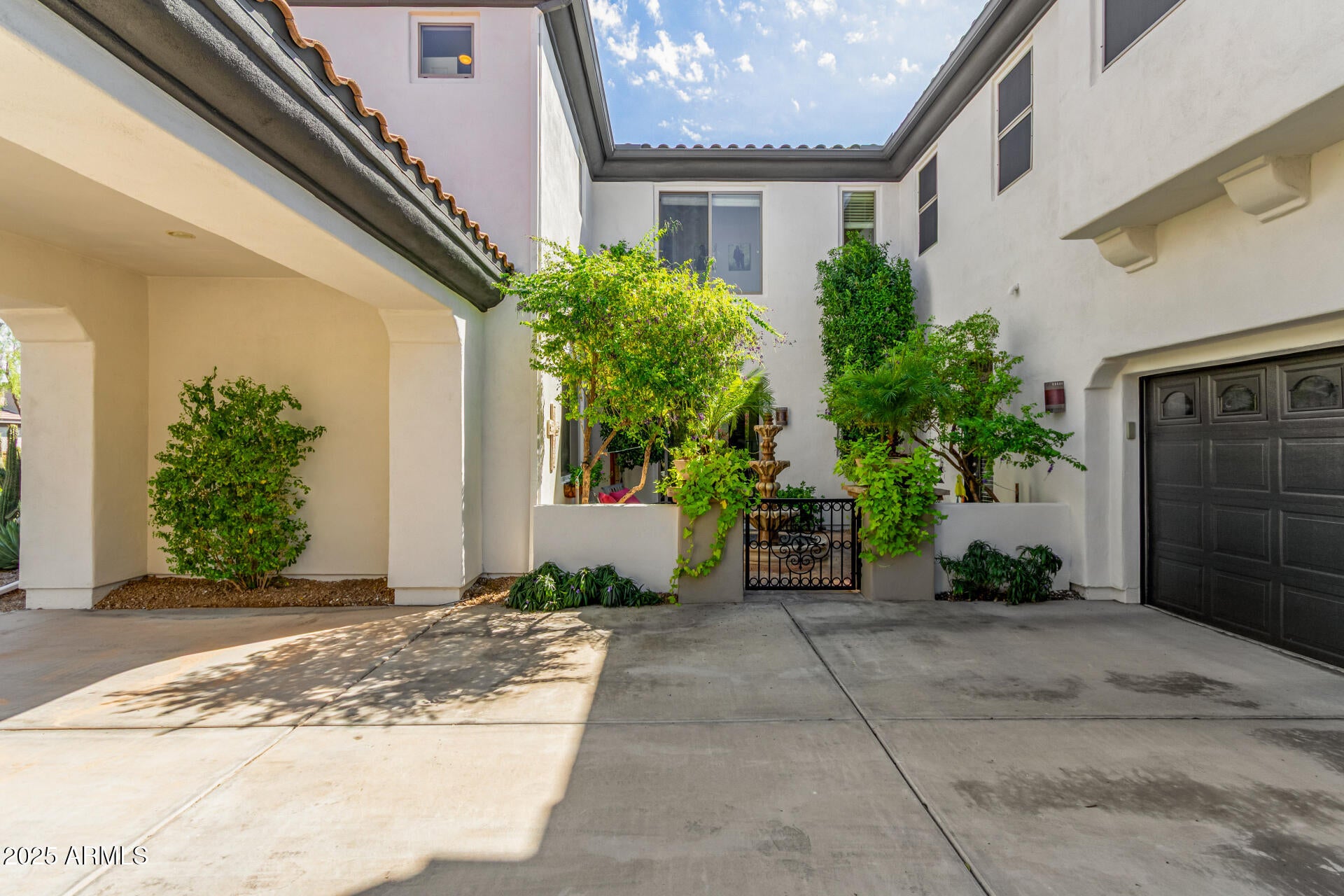 Phoenix, Arizona, 85085, United States, 5 Bedrooms Bedrooms, ,4 BathroomsBathrooms,Residential,Active,1959961