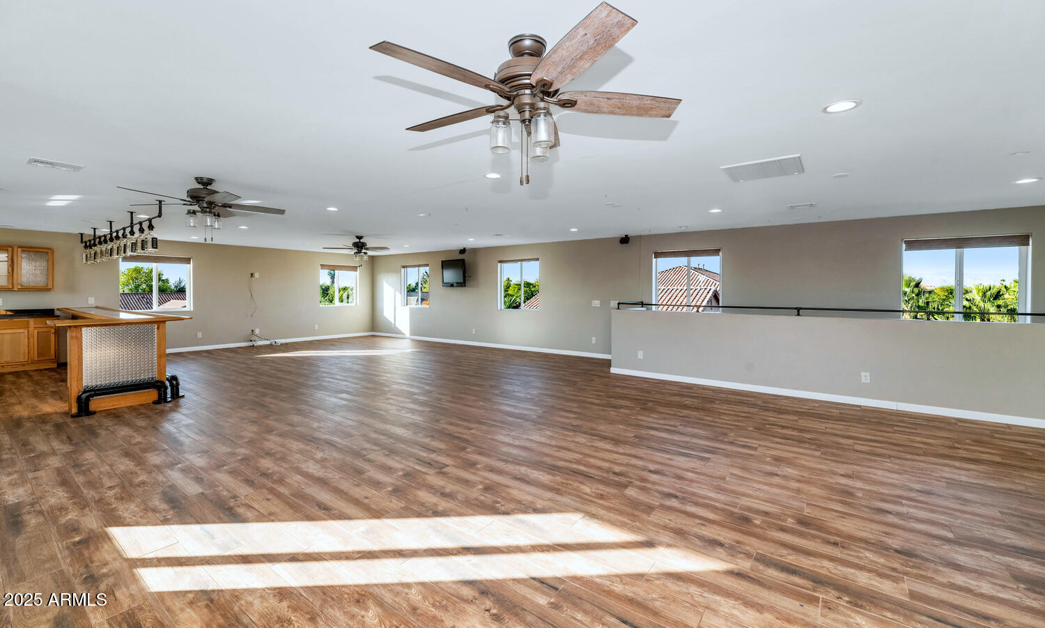 Surprise, Arizona, 85379, United States, 4 Bedrooms Bedrooms, ,5 BathroomsBathrooms,Residential,Active,2007331