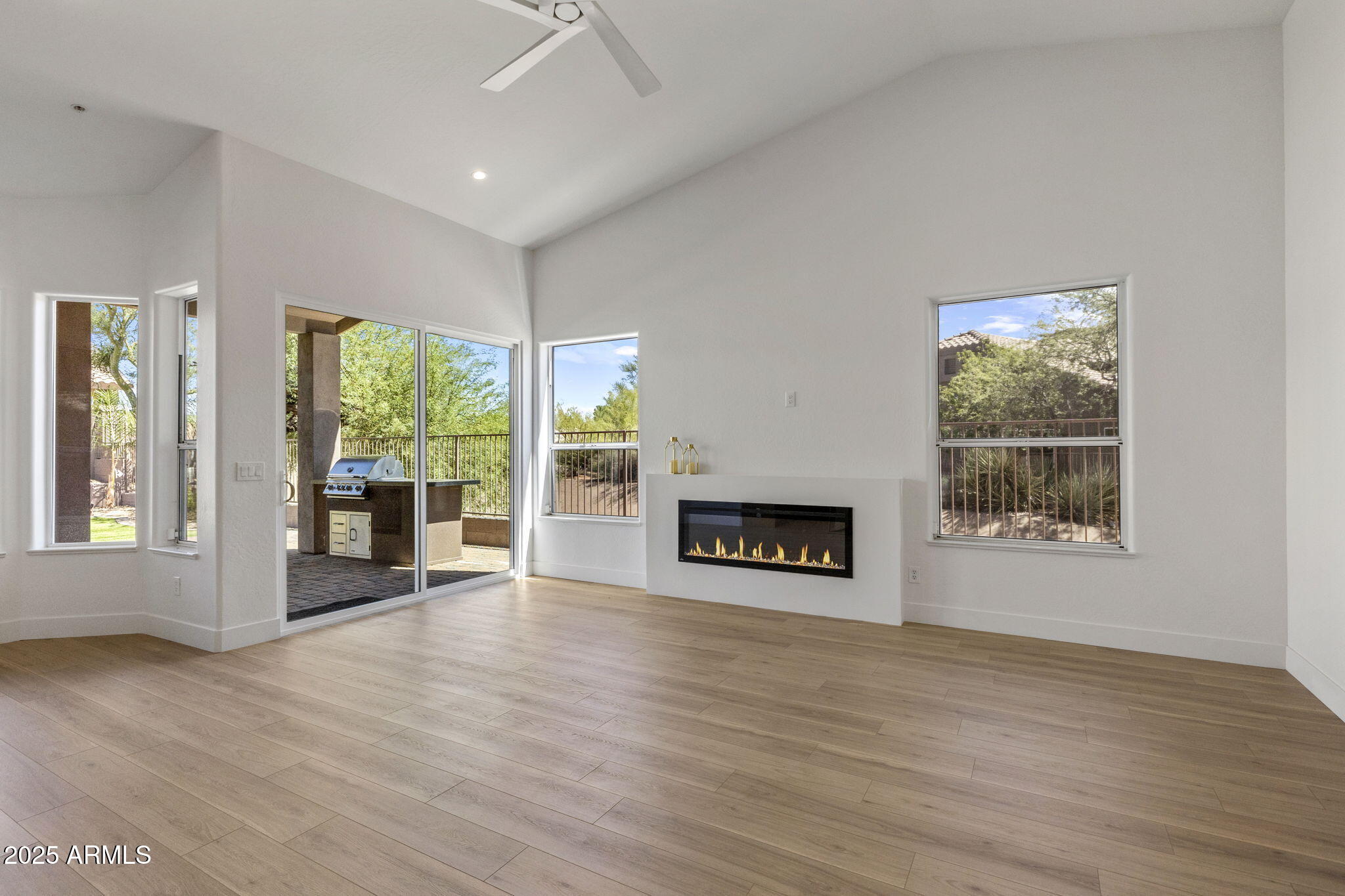 Scottsdale, Arizona, 85262, United States, 3 Bedrooms Bedrooms, ,3 BathroomsBathrooms,Residential,Active,1945339