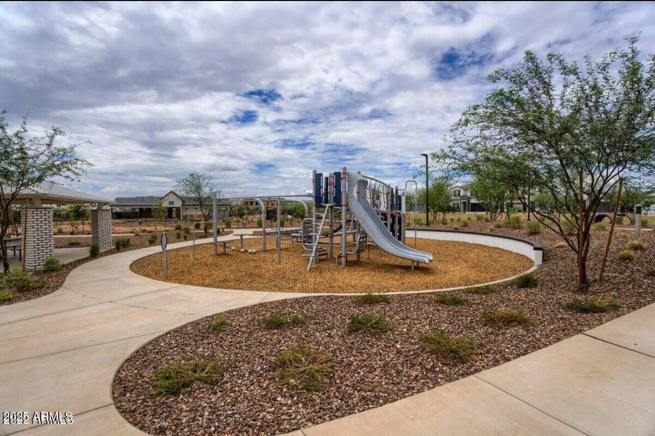 Scottsdale, Arizona, 85254, United States, 4 Bedrooms Bedrooms, ,3 BathroomsBathrooms,Residential,Active,1900172