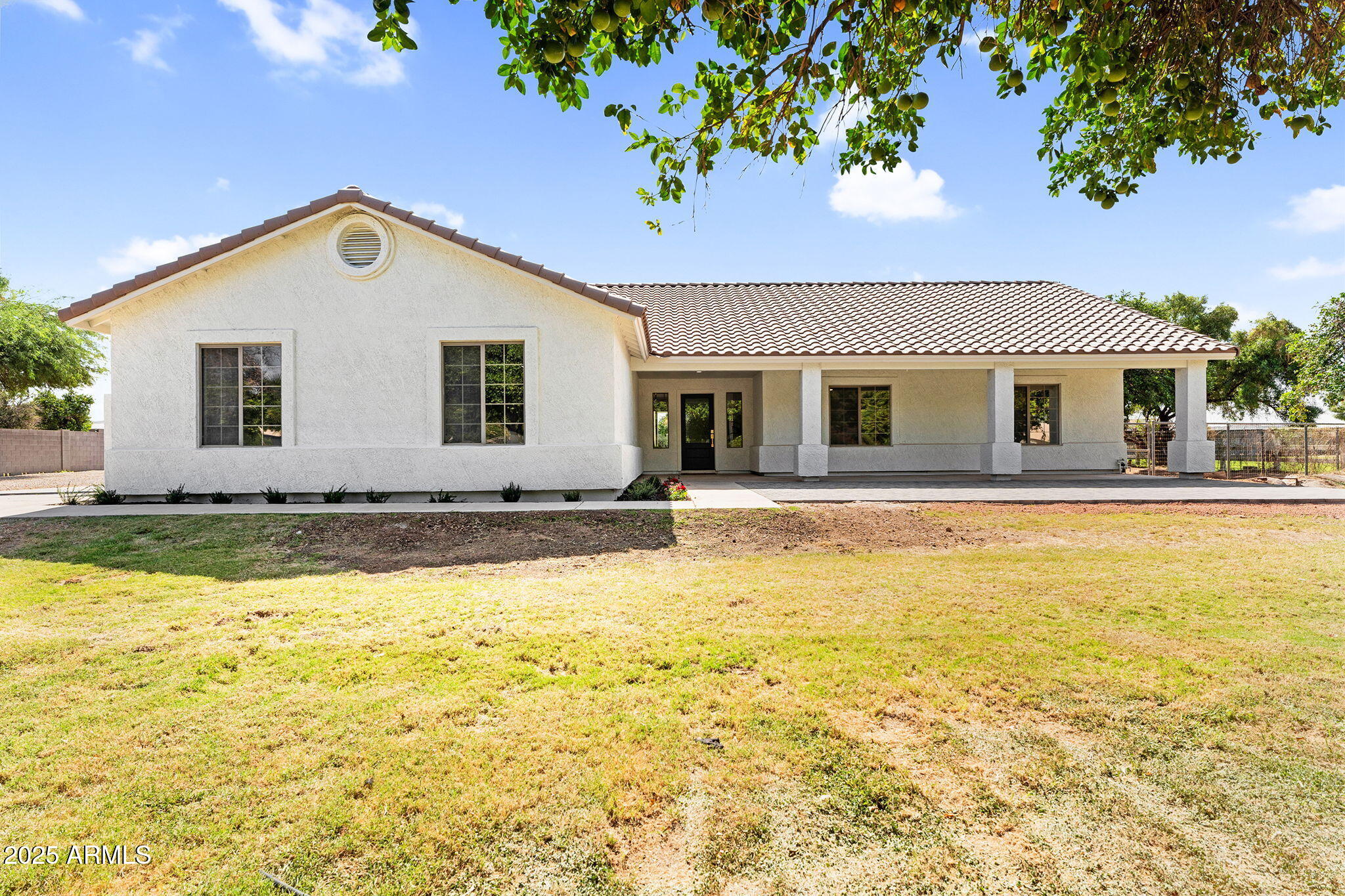 Gilbert, Arizona, 85298, United States, 5 Bedrooms Bedrooms, ,3 BathroomsBathrooms,Residential,Pending,2006857