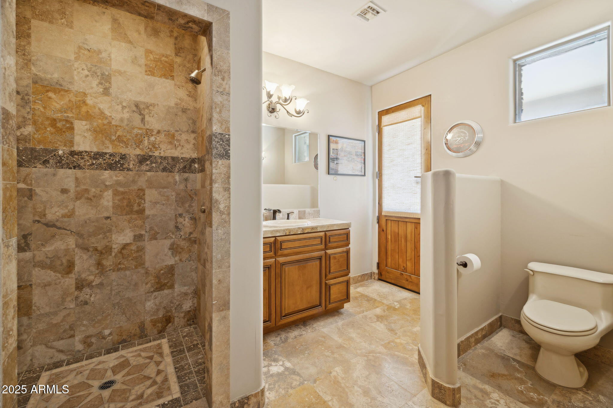 Fountain Hills, Arizona, 85268, United States, 4 Bedrooms Bedrooms, ,5 BathroomsBathrooms,Residential,Active,2003567