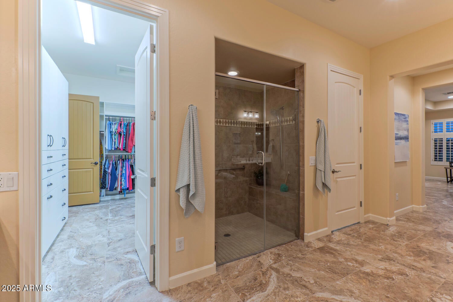 Goodyear, Arizona, 85395, United States, 4 Bedrooms Bedrooms, ,4 BathroomsBathrooms,Residential,Pending,1969760