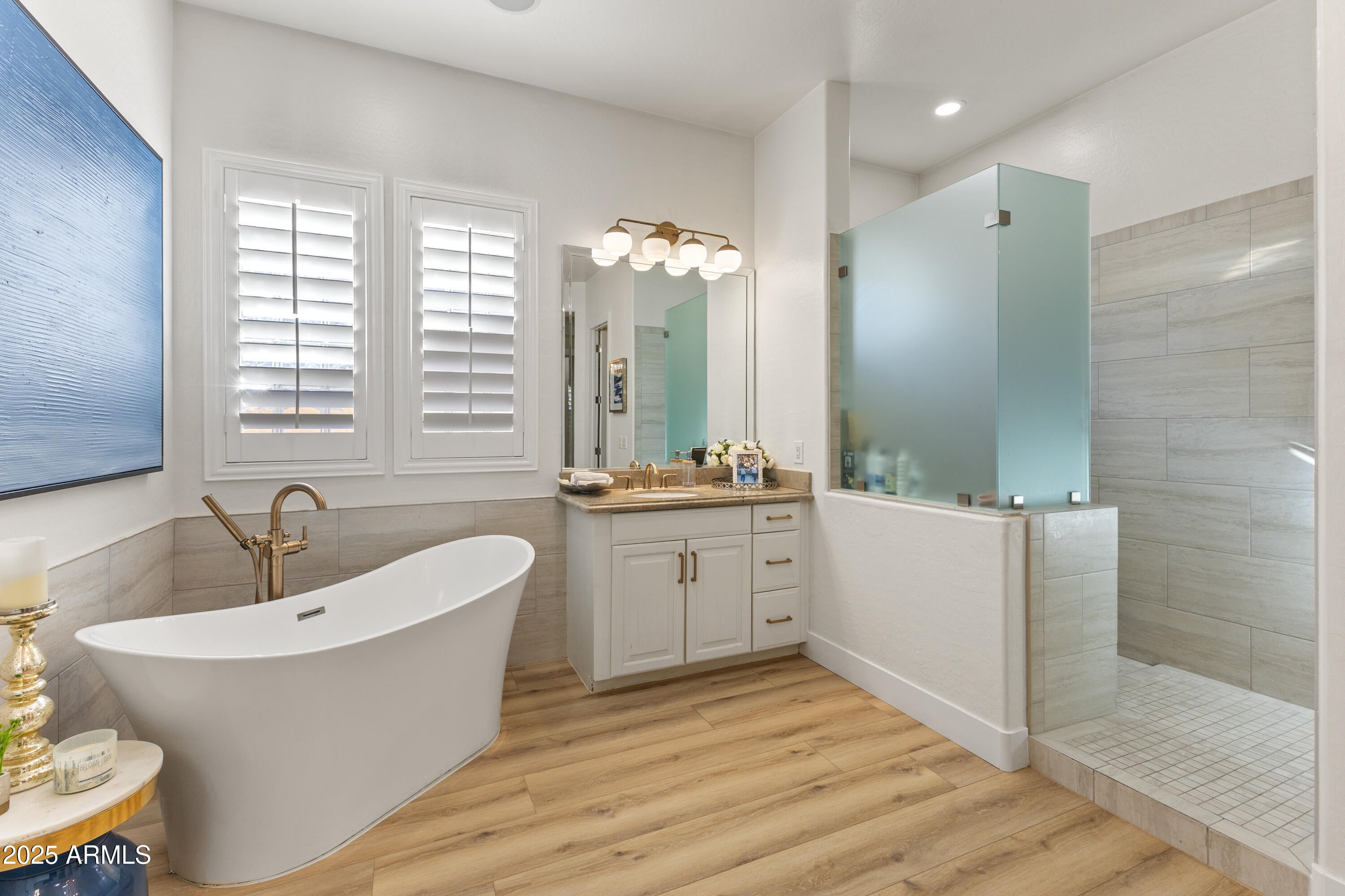 Scottsdale, Arizona, 85255, United States, 5 Bedrooms Bedrooms, ,3 BathroomsBathrooms,Residential,Active,1946529