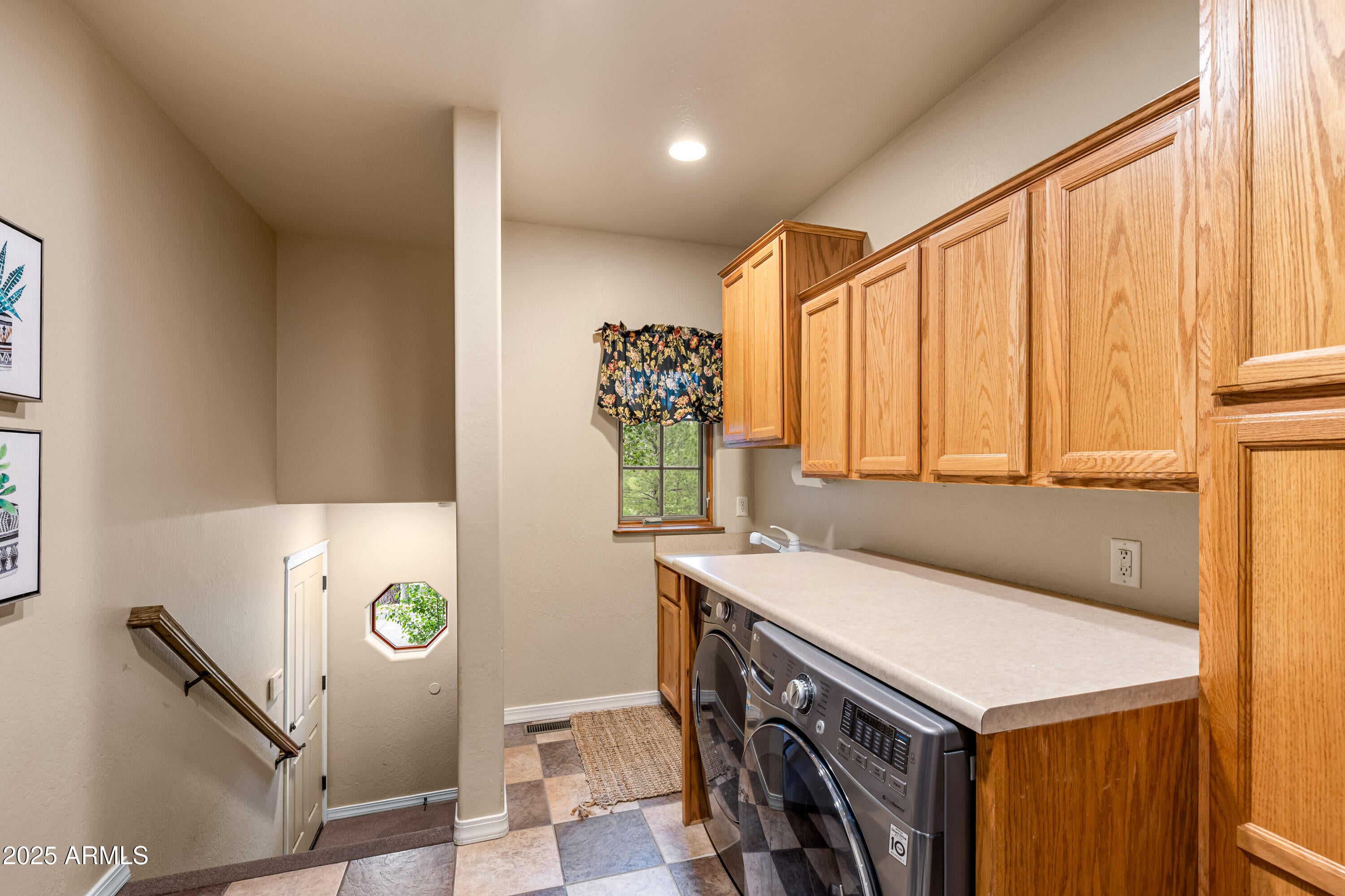 Flagstaff, Arizona, 86004, United States, 5 Bedrooms Bedrooms, ,5 BathroomsBathrooms,Residential,Active,1834471