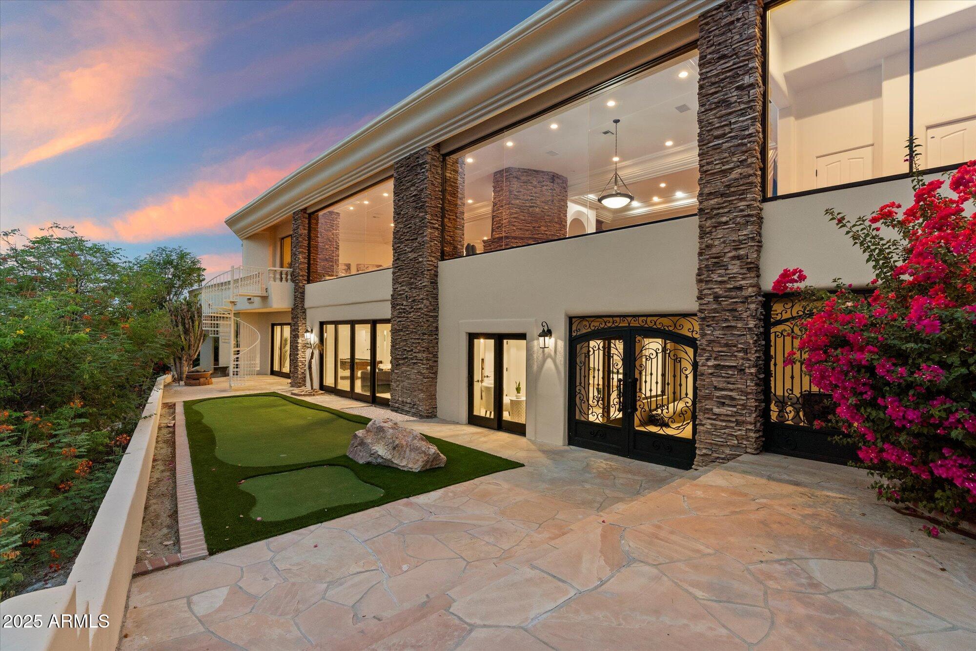 Paradise Valley, Arizona, 85253, United States, 6 Bedrooms Bedrooms, ,7 BathroomsBathrooms,Residential,Active,1946519