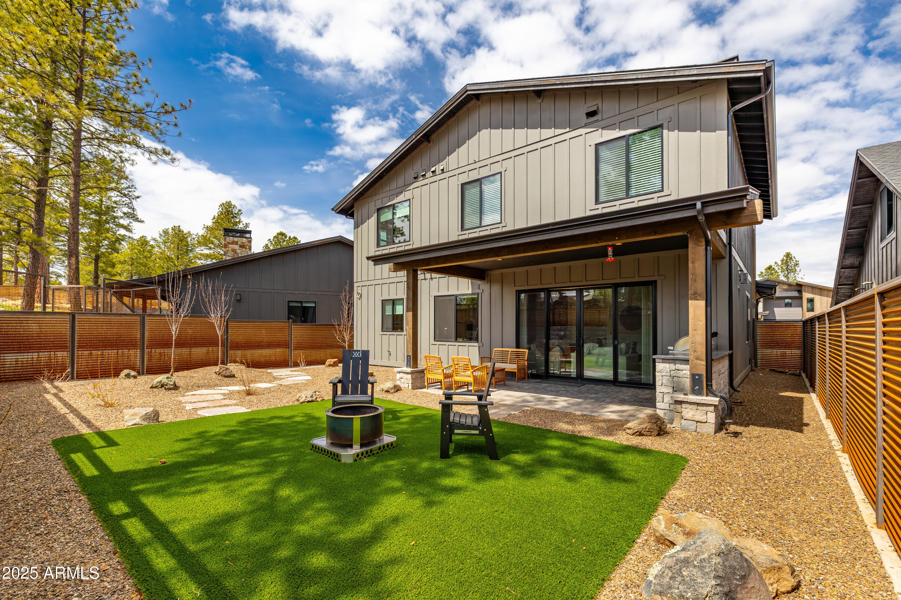 Flagstaff, Arizona, 86005, United States, 5 Bedrooms Bedrooms, ,4 BathroomsBathrooms,Residential,Active,1972167