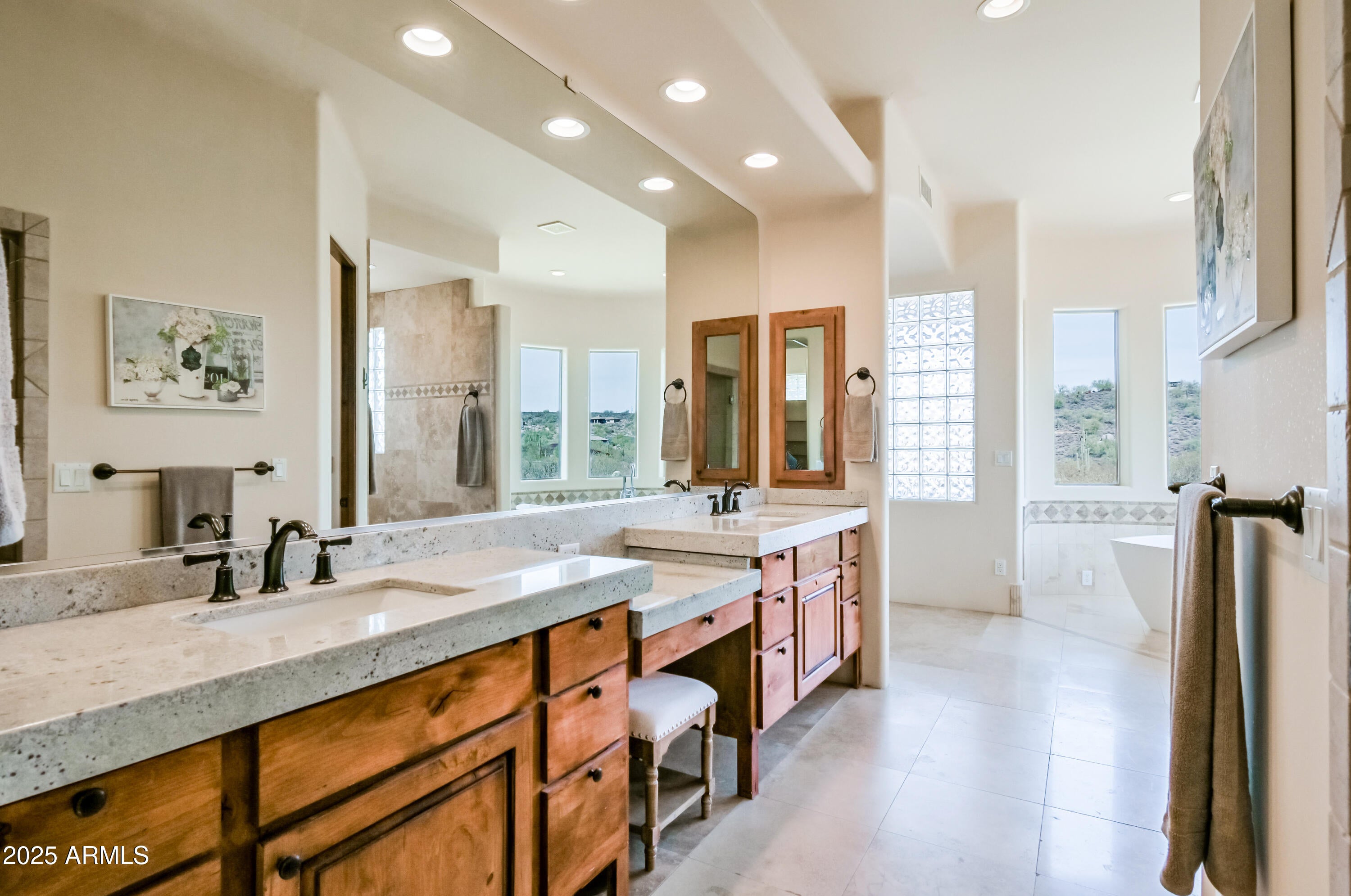 Carefree, Arizona, 85377, United States, 6 Bedrooms Bedrooms, ,7 BathroomsBathrooms,Residential,Active,1735009