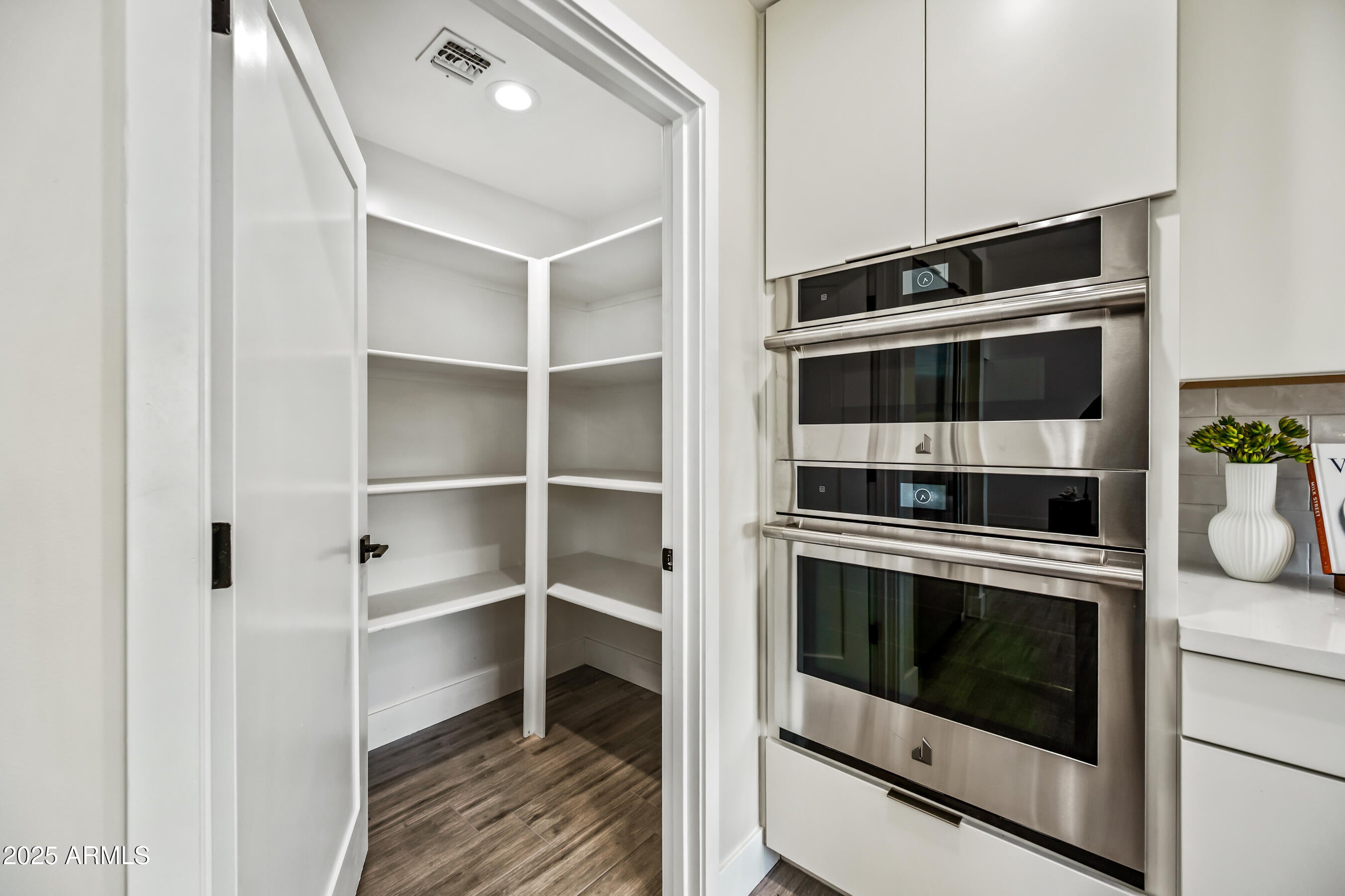 Scottsdale, Arizona, 85258, United States, 4 Bedrooms Bedrooms, ,4 BathroomsBathrooms,Residential,Active,1994950