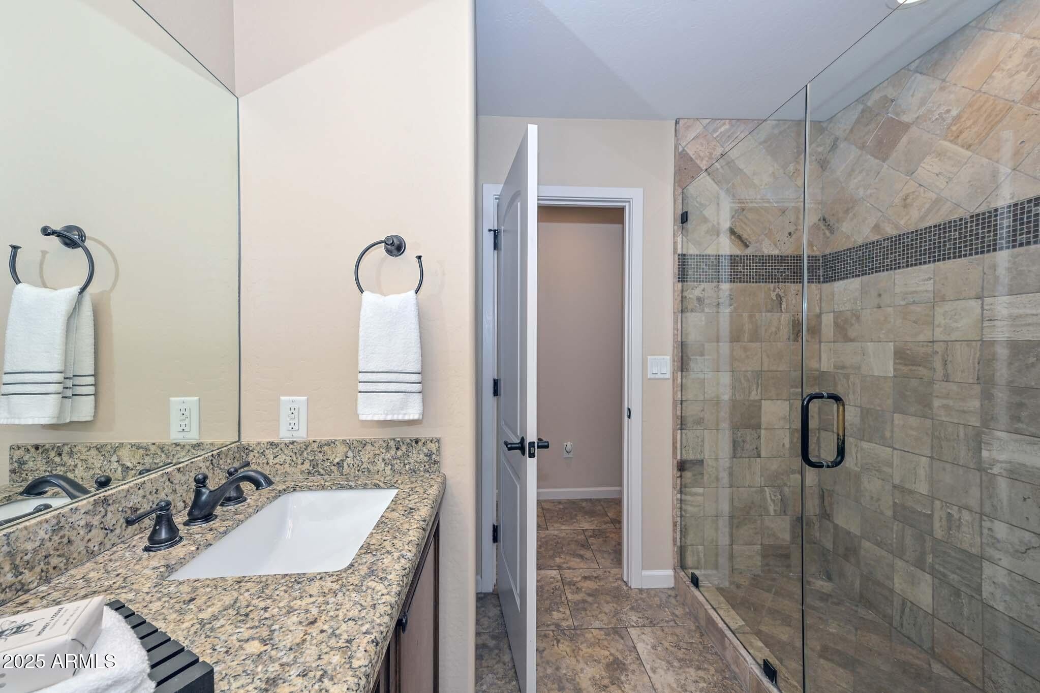 Phoenix, Arizona, 85032, United States, 5 Bedrooms Bedrooms, ,4 BathroomsBathrooms,Residential,Active,1993957