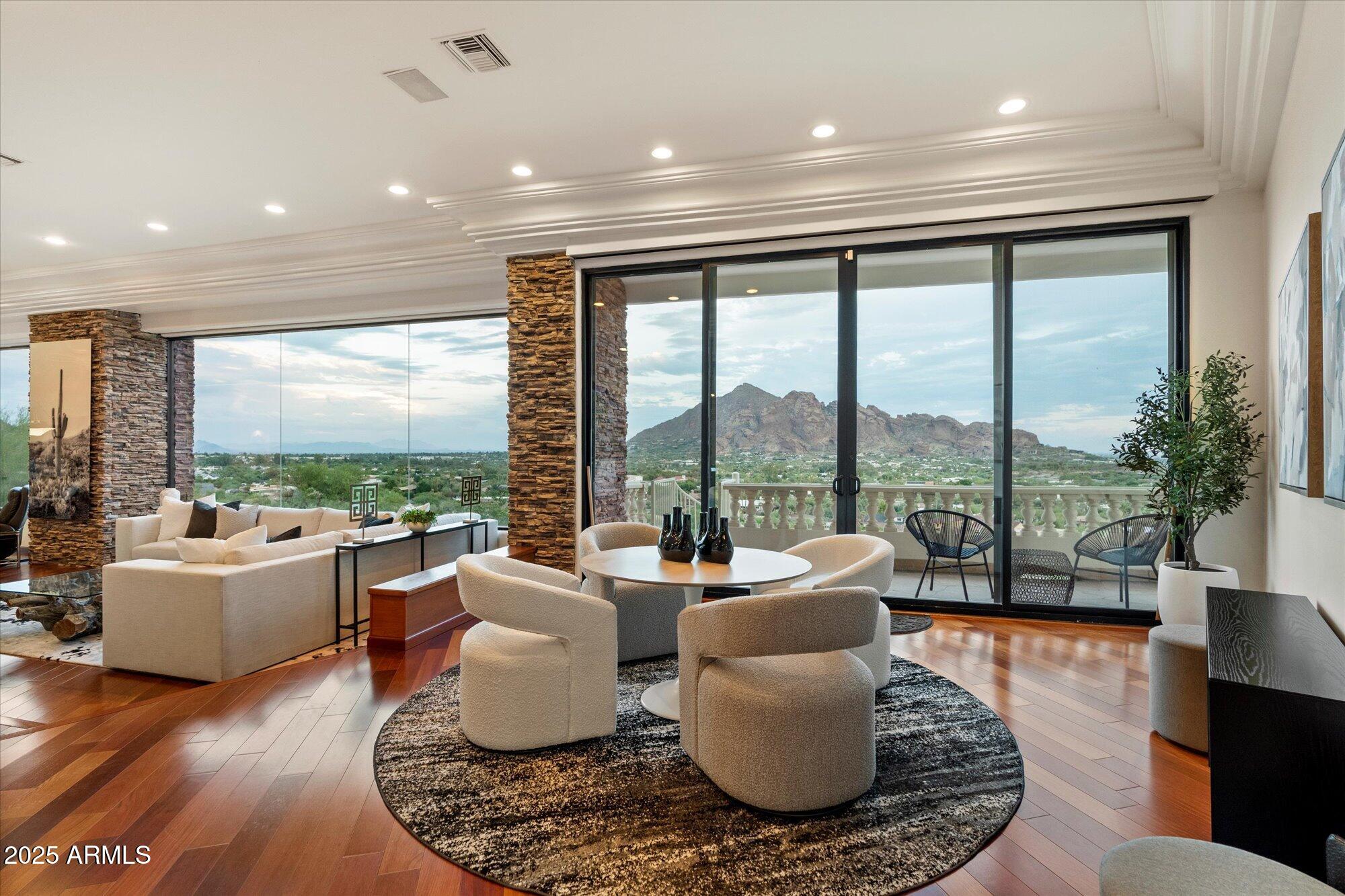 Paradise Valley, Arizona, 85253, United States, 6 Bedrooms Bedrooms, ,7 BathroomsBathrooms,Residential,Active,1946519