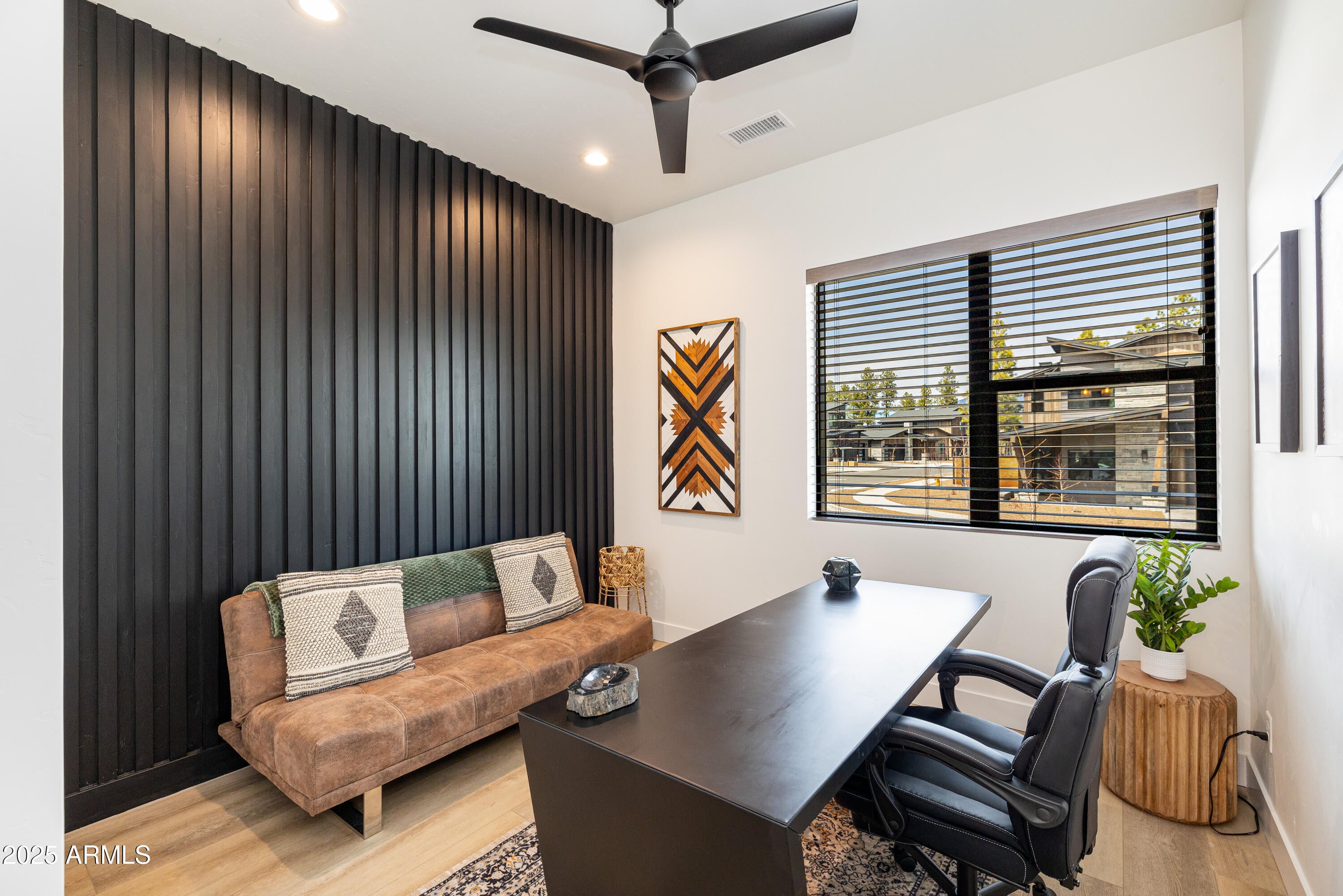 Flagstaff, Arizona, 86005, United States, 5 Bedrooms Bedrooms, ,4 BathroomsBathrooms,Residential,Active,1972167