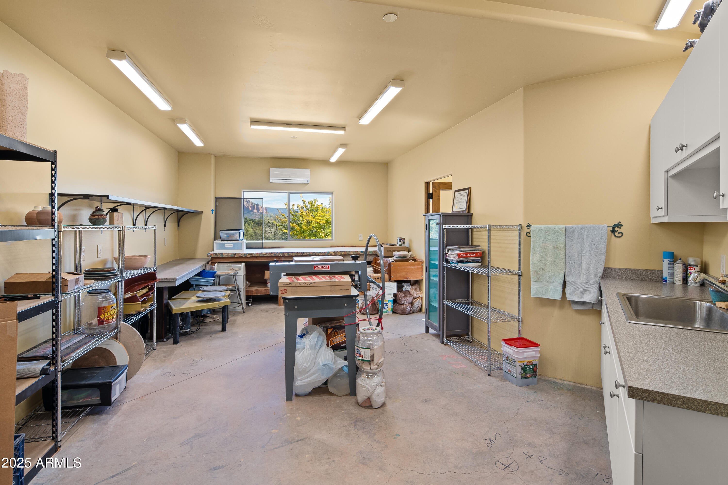 Sedona, Arizona, 86351, United States, 3 Bedrooms Bedrooms, ,3 BathroomsBathrooms,Residential,Active,1988421