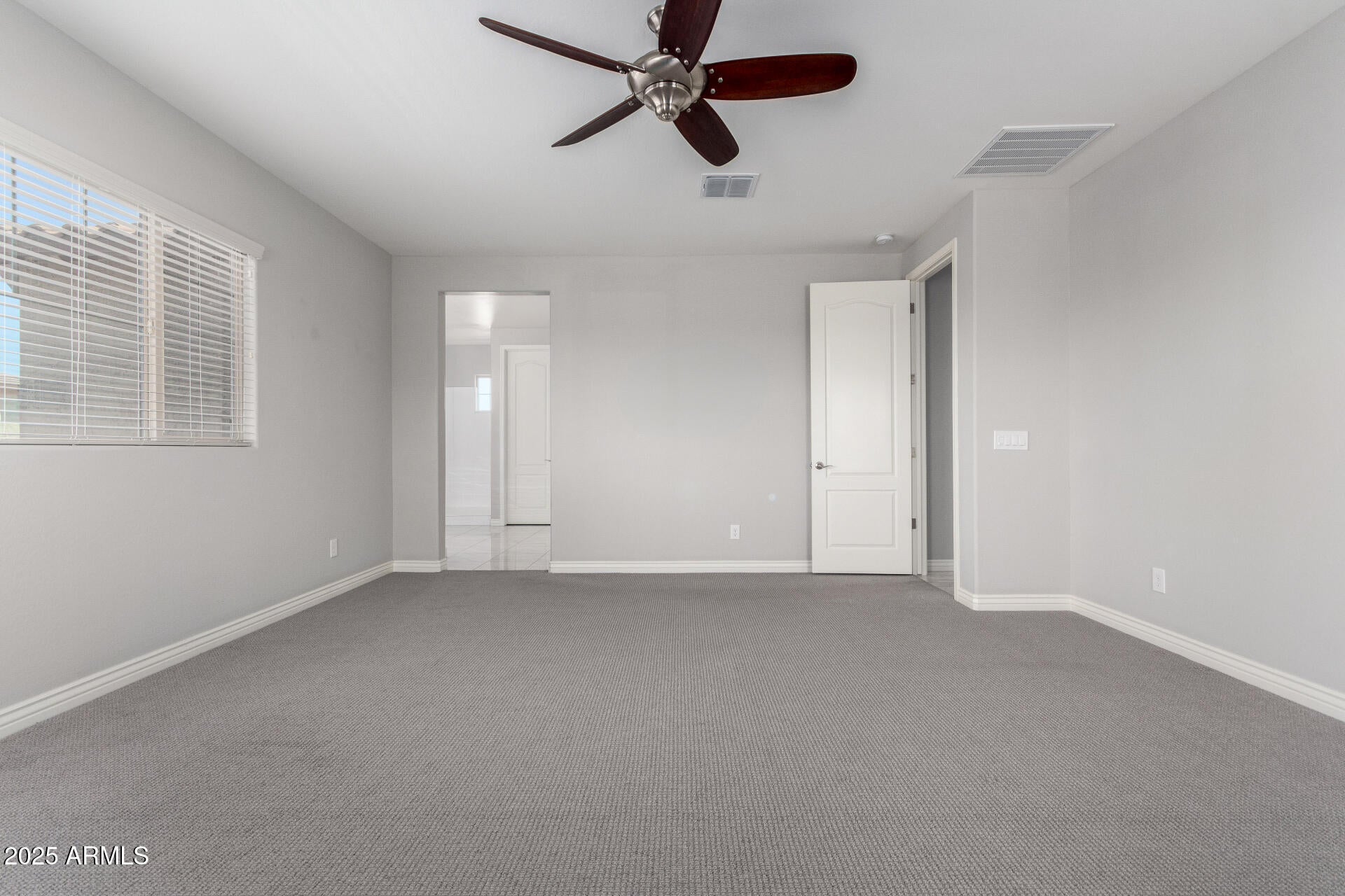 Phoenix, Arizona, 85050, United States, 4 Bedrooms Bedrooms, ,3 BathroomsBathrooms,Residential,Active,1929434