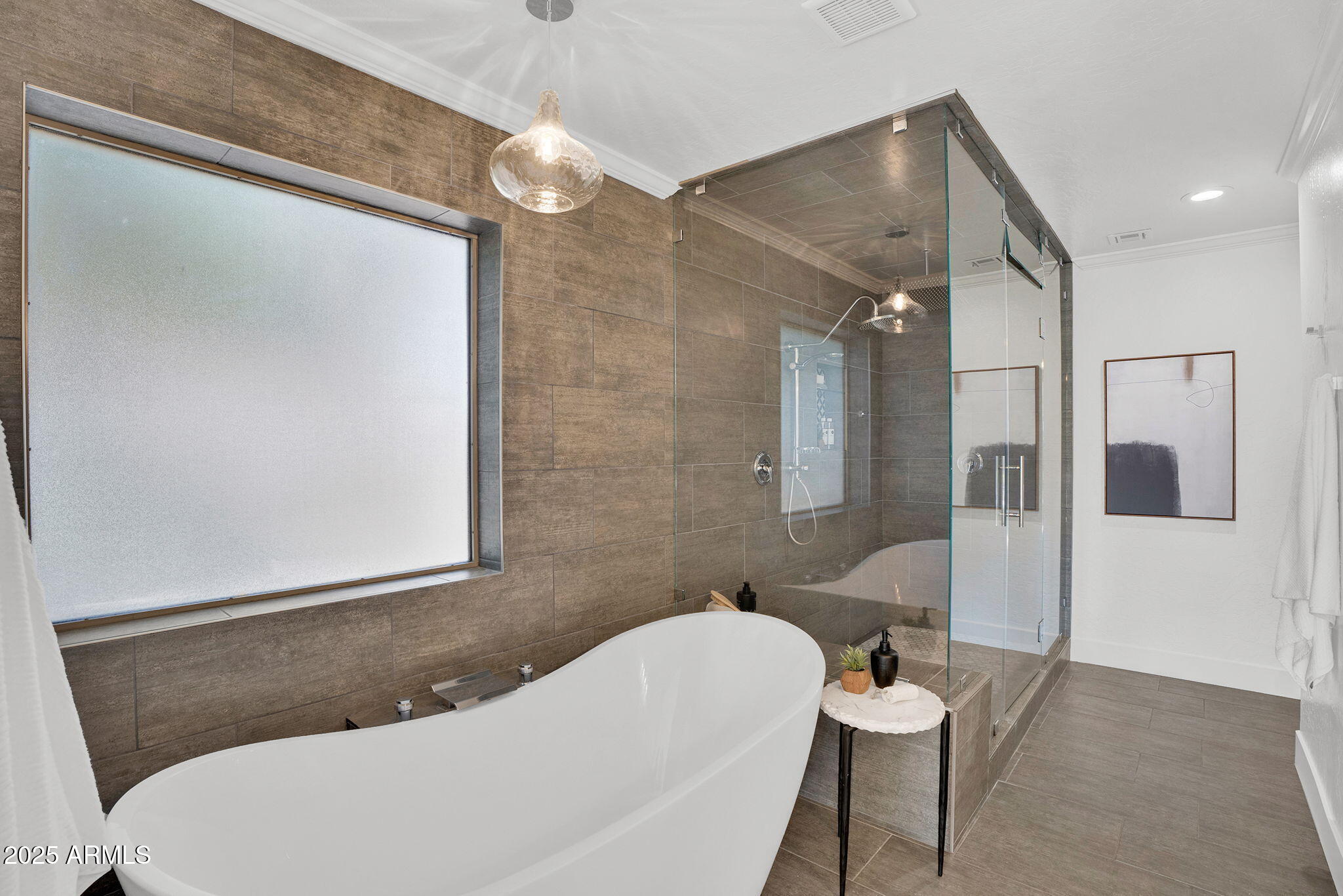 Gilbert, Arizona, 85298, United States, 5 Bedrooms Bedrooms, ,3 BathroomsBathrooms,Residential,Pending,2006857