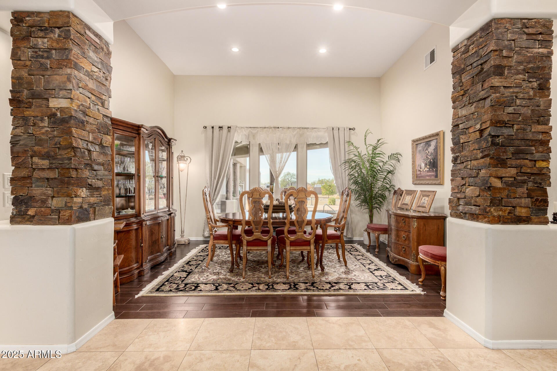 Cave Creek, Arizona, 85331, United States, 4 Bedrooms Bedrooms, ,4 BathroomsBathrooms,Residential,Active,2006894