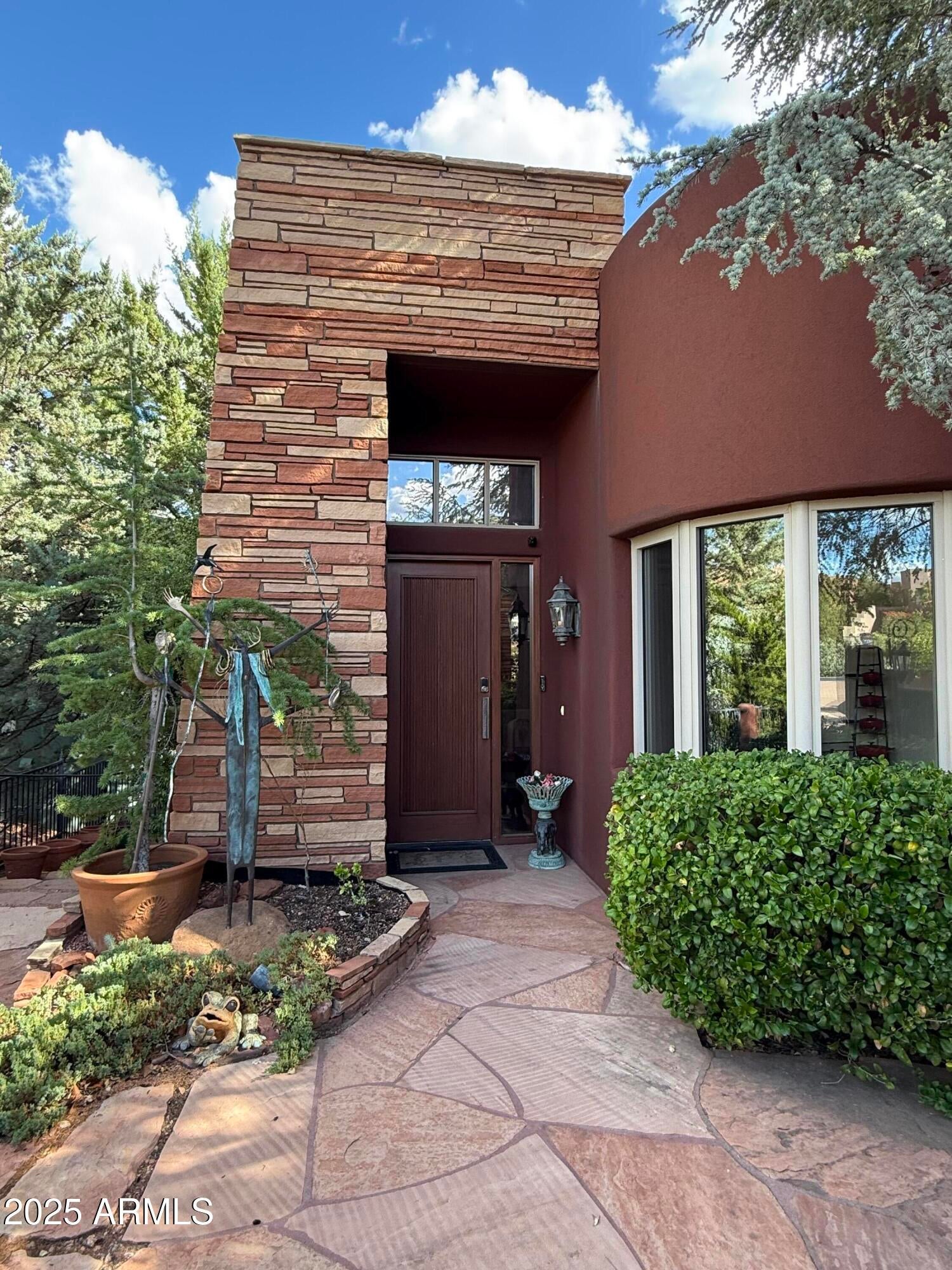 Sedona, Arizona, 86336, United States, 3 Bedrooms Bedrooms, ,3 BathroomsBathrooms,Residential,Active,1944285