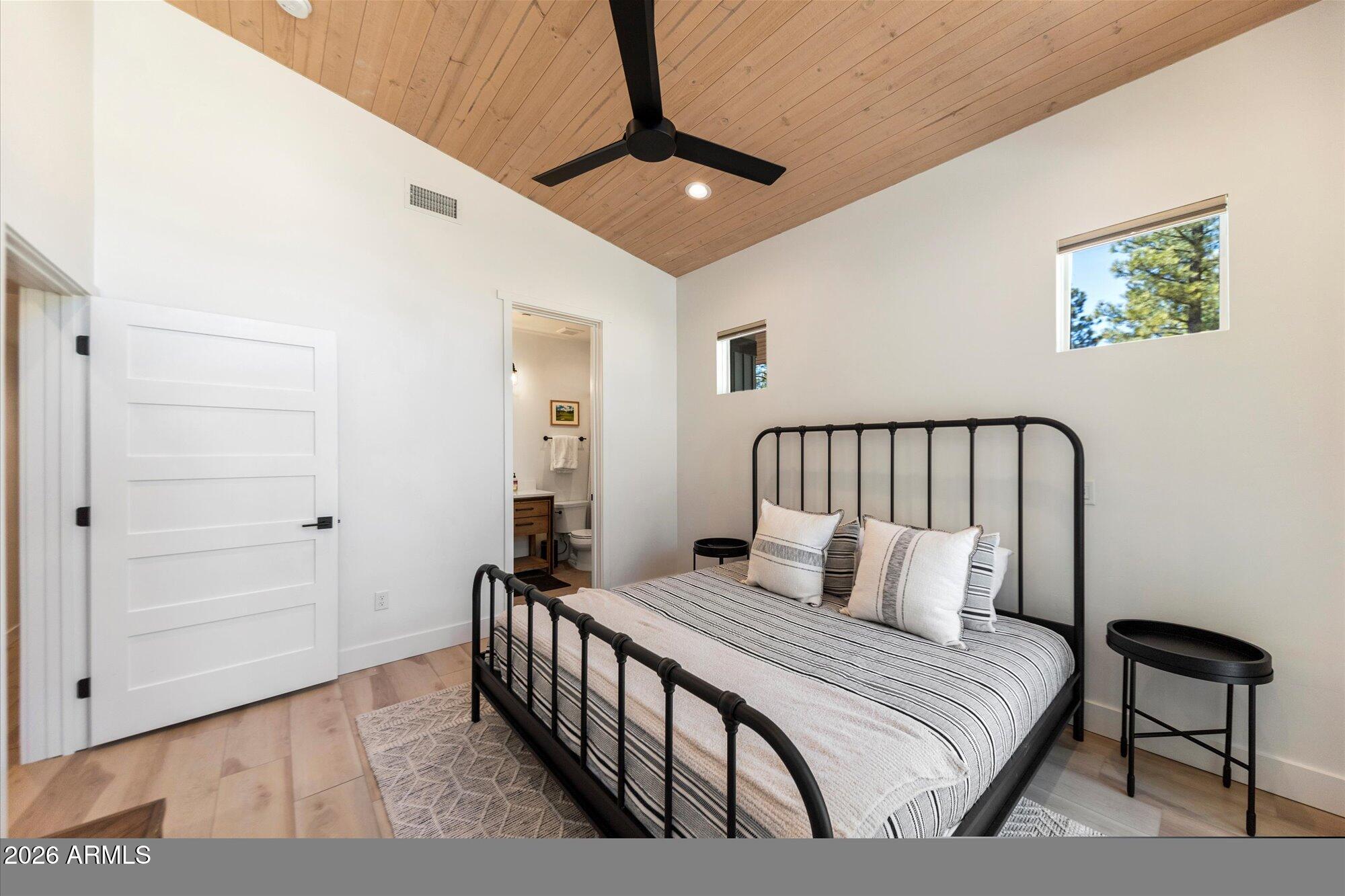 Flagstaff, Arizona, 86005, United States, 4 Bedrooms Bedrooms, ,4 BathroomsBathrooms,Residential,Active,2006862