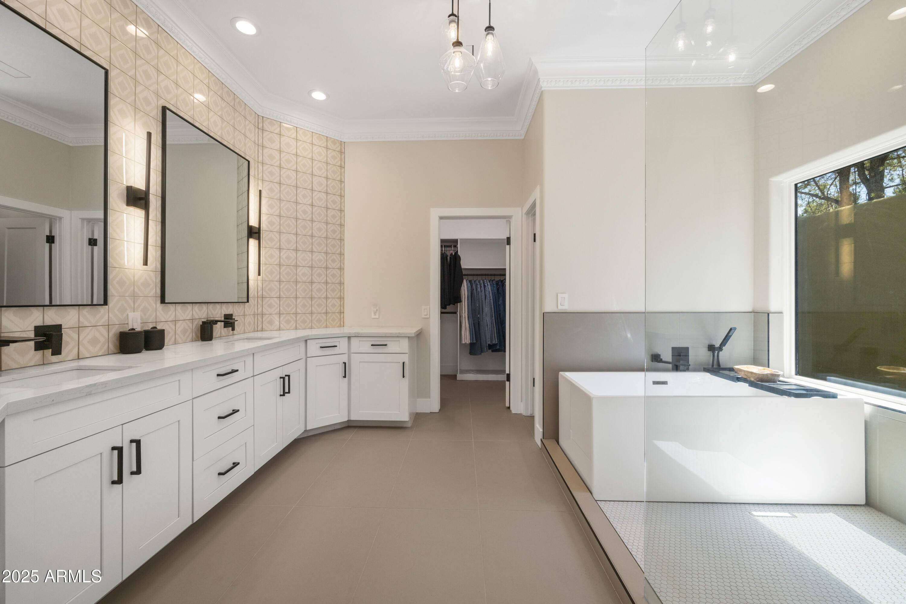 Sedona, Arizona, 86336, United States, 5 Bedrooms Bedrooms, ,5 BathroomsBathrooms,Residential,Active,1995283