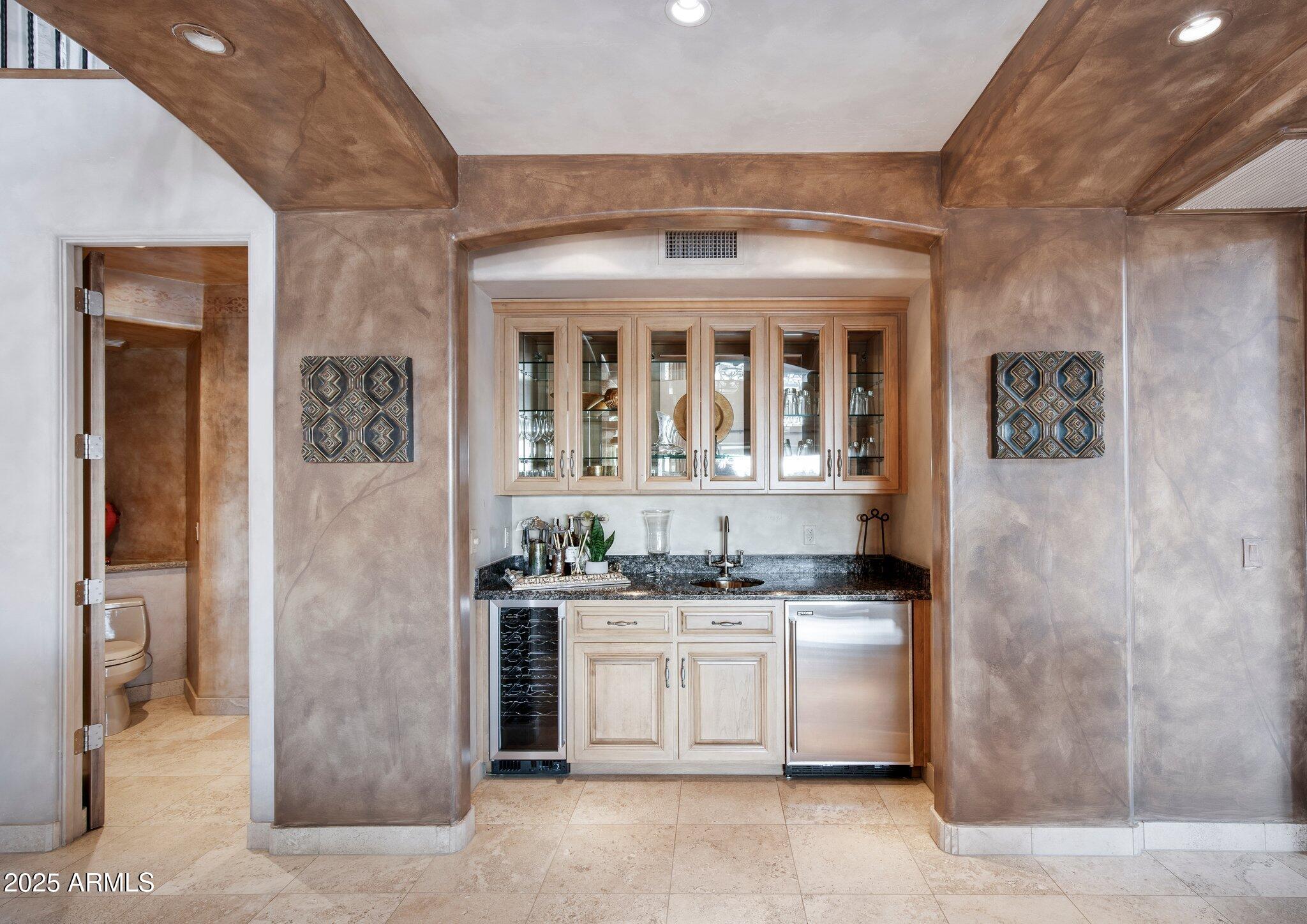 Scottsdale, Arizona, 85255, United States, 5 Bedrooms Bedrooms, ,6 BathroomsBathrooms,Residential,Active,1953434