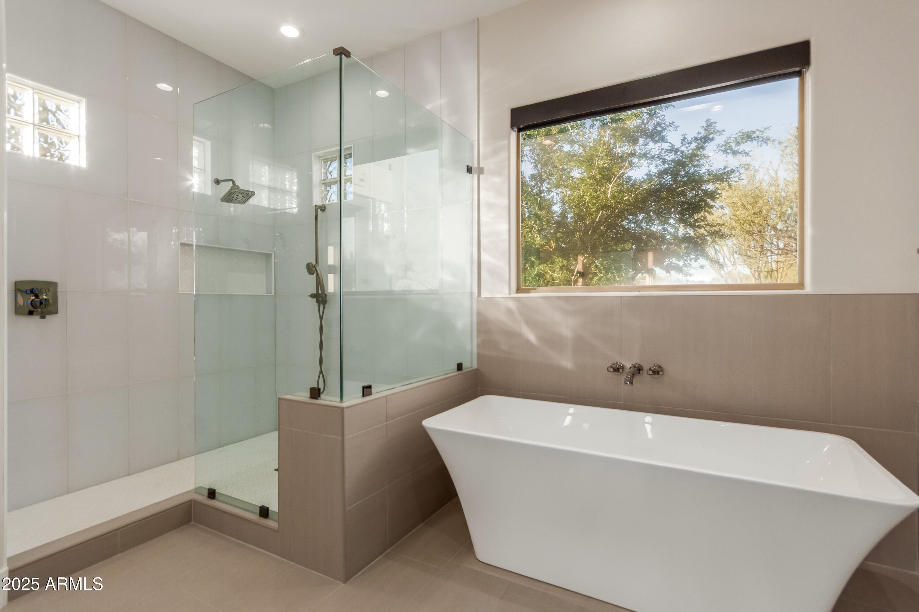 Scottsdale, Arizona, 85255, United States, 4 Bedrooms Bedrooms, ,5 BathroomsBathrooms,Residential,Active,1905070