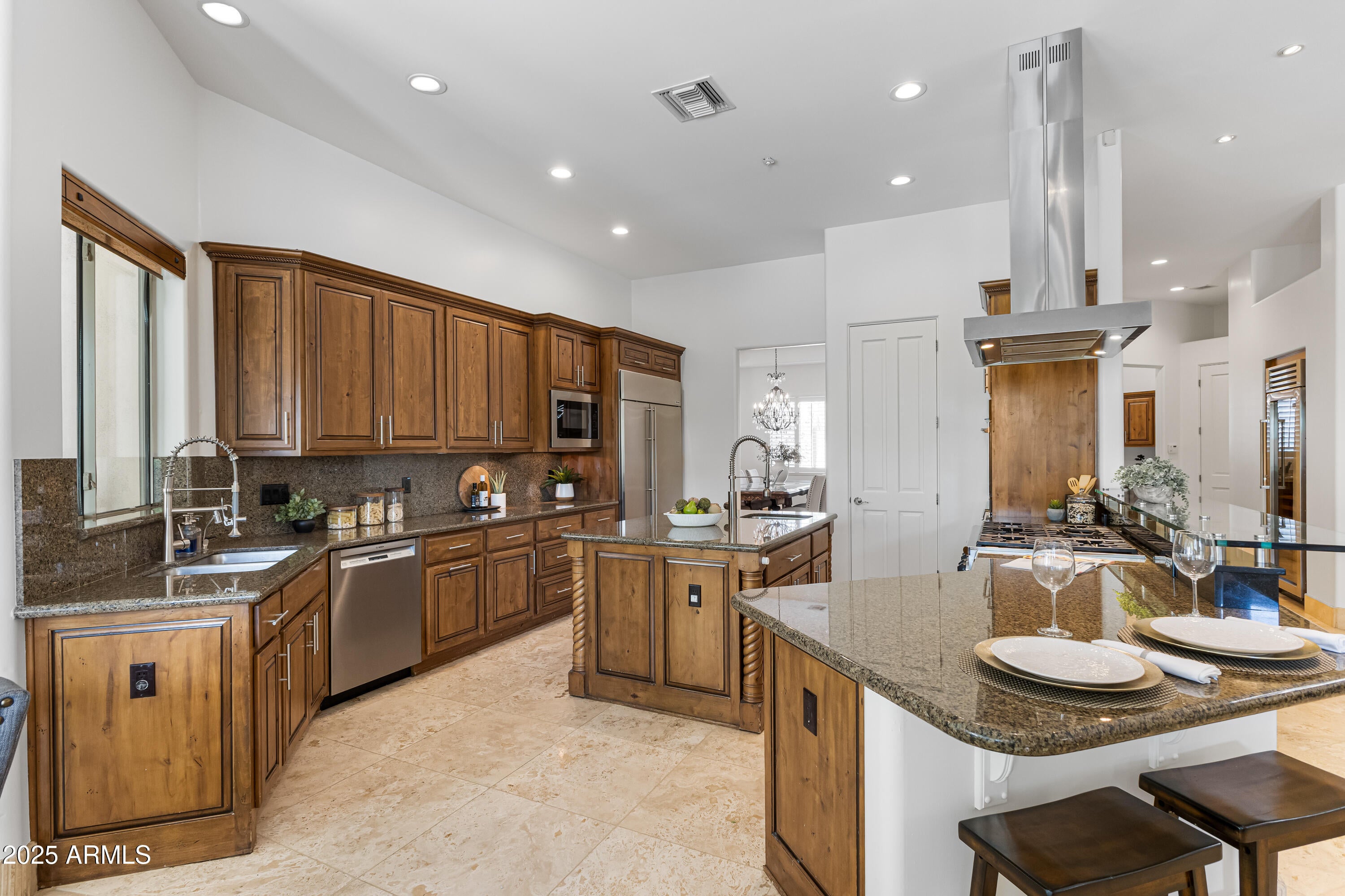 Scottsdale, Arizona, 85260, United States, 5 Bedrooms Bedrooms, ,5 BathroomsBathrooms,Residential,Active,1941373