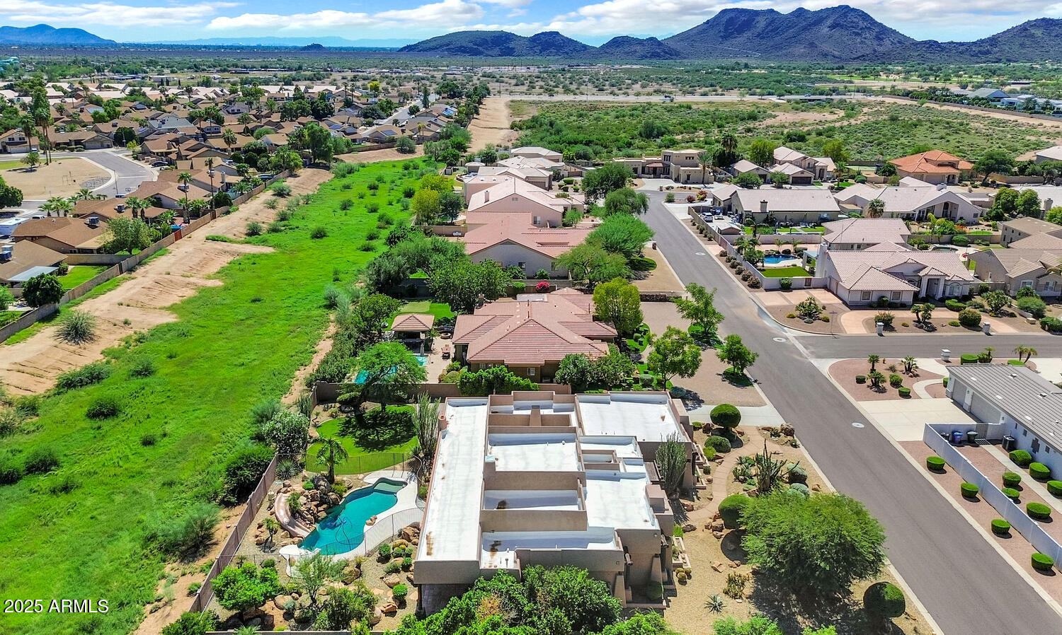 Glendale, Arizona, 85310, United States, 4 Bedrooms Bedrooms, ,4 BathroomsBathrooms,Residential,Active,1953274