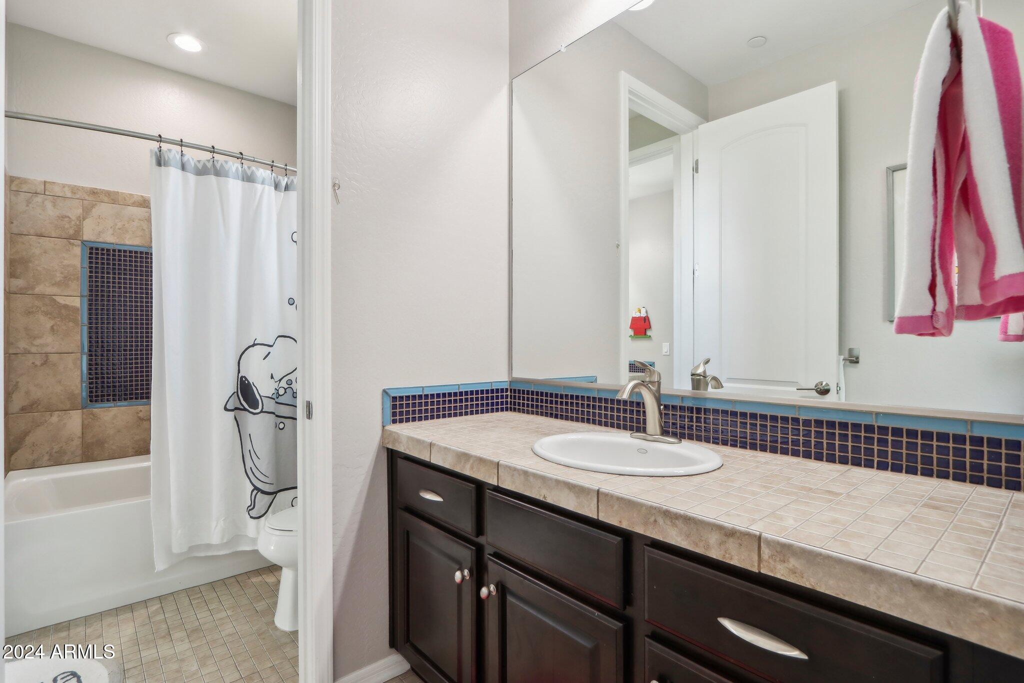 Phoenix, Arizona, 85085, United States, 5 Bedrooms Bedrooms, ,4 BathroomsBathrooms,Residential,Active,1936158