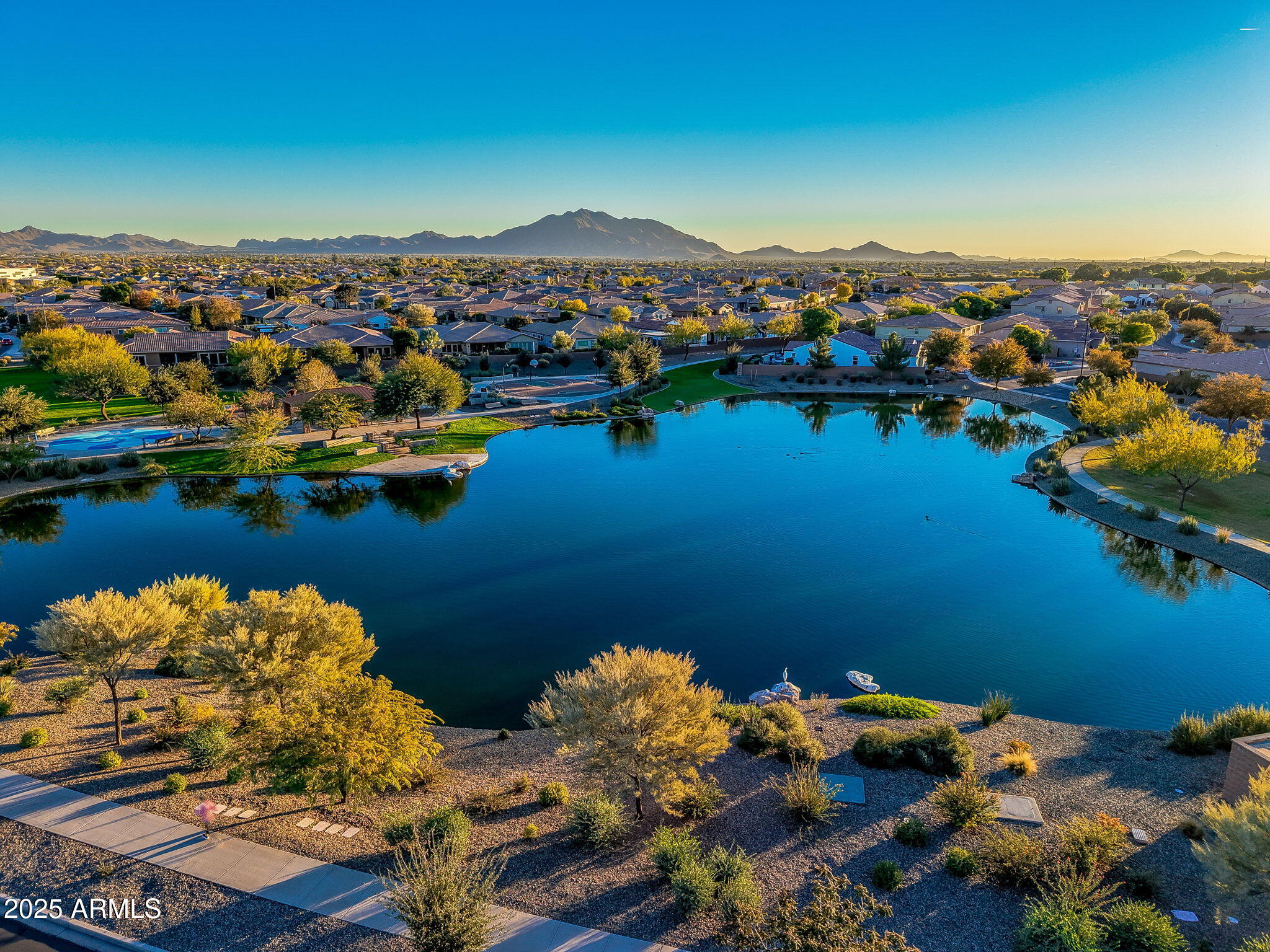 Gilbert, Arizona, 85298, United States, 3 Bedrooms Bedrooms, ,4 BathroomsBathrooms,Residential,Active,2006789