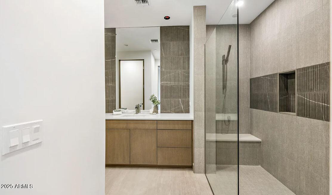 Carefree, Arizona, 85377, United States, 4 Bedrooms Bedrooms, ,5 BathroomsBathrooms,Residential,Active,1944110