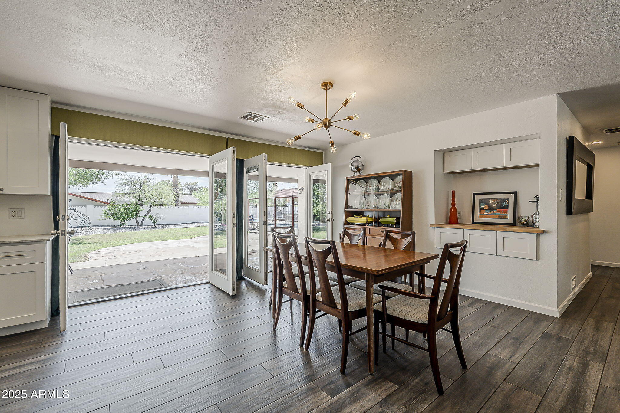 Phoenix, Arizona, 85020, United States, 4 Bedrooms Bedrooms, ,4 BathroomsBathrooms,Residential,Active,1946320