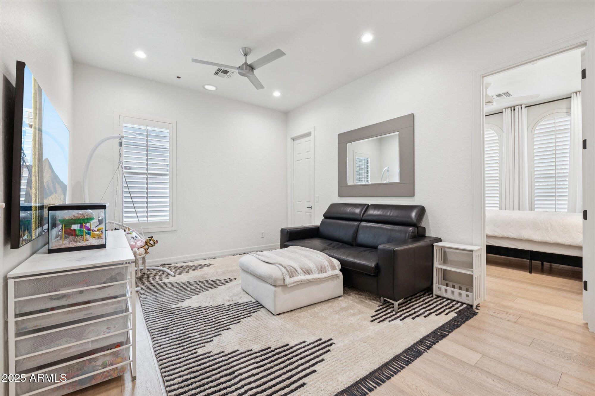 Scottsdale, Arizona, 85255, United States, 4 Bedrooms Bedrooms, ,3 BathroomsBathrooms,Residential,Active,1996700