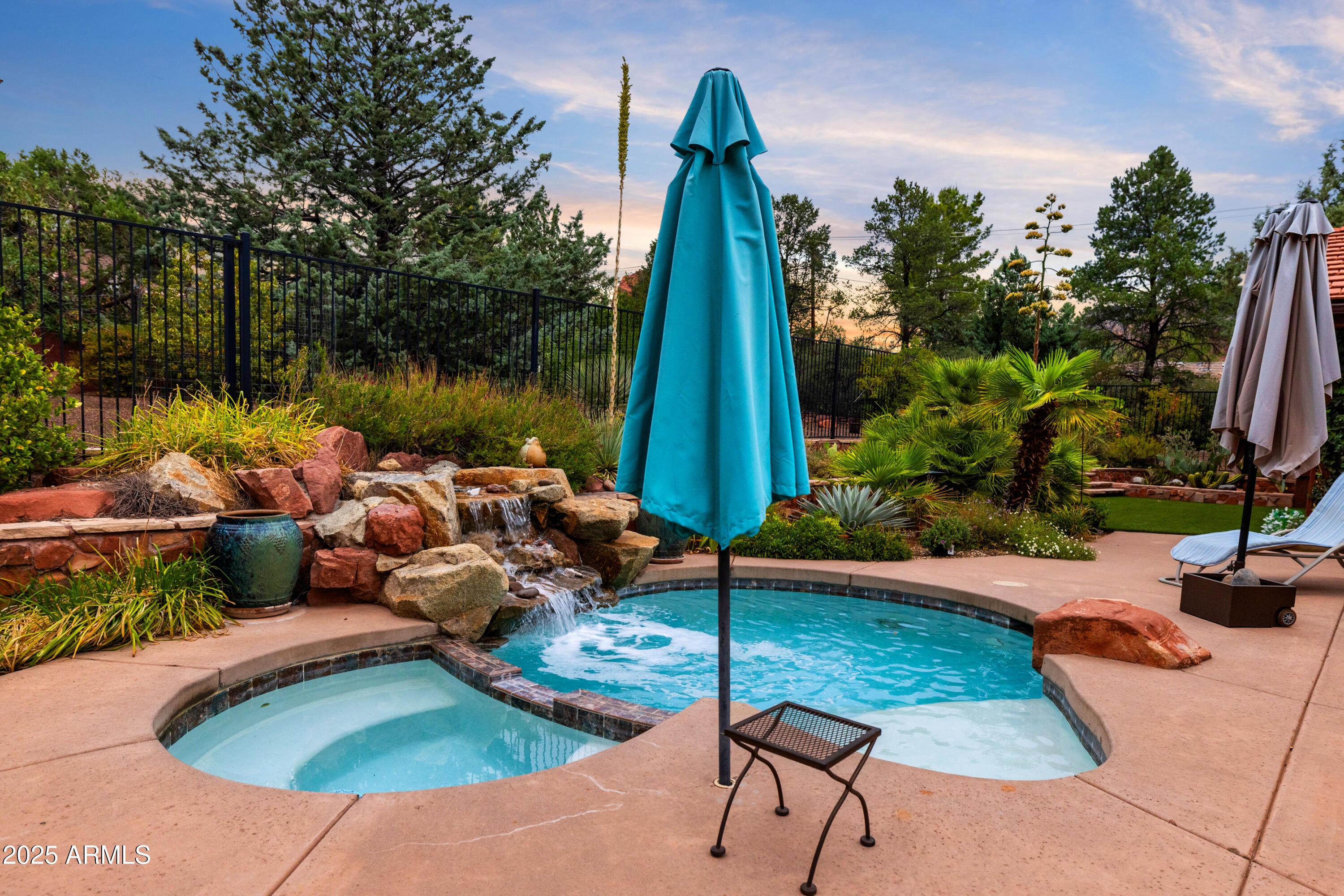 Sedona, Arizona, 86336, United States, 4 Bedrooms Bedrooms, ,4 BathroomsBathrooms,Residential,Active,1929401