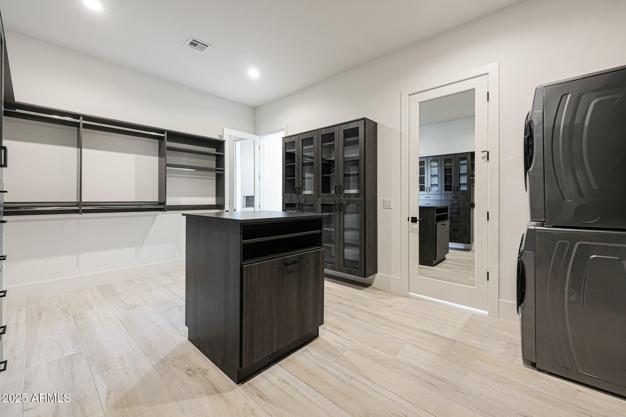 Scottsdale, Arizona, 85266, United States, 4 Bedrooms Bedrooms, ,5 BathroomsBathrooms,Residential,Active,1764550