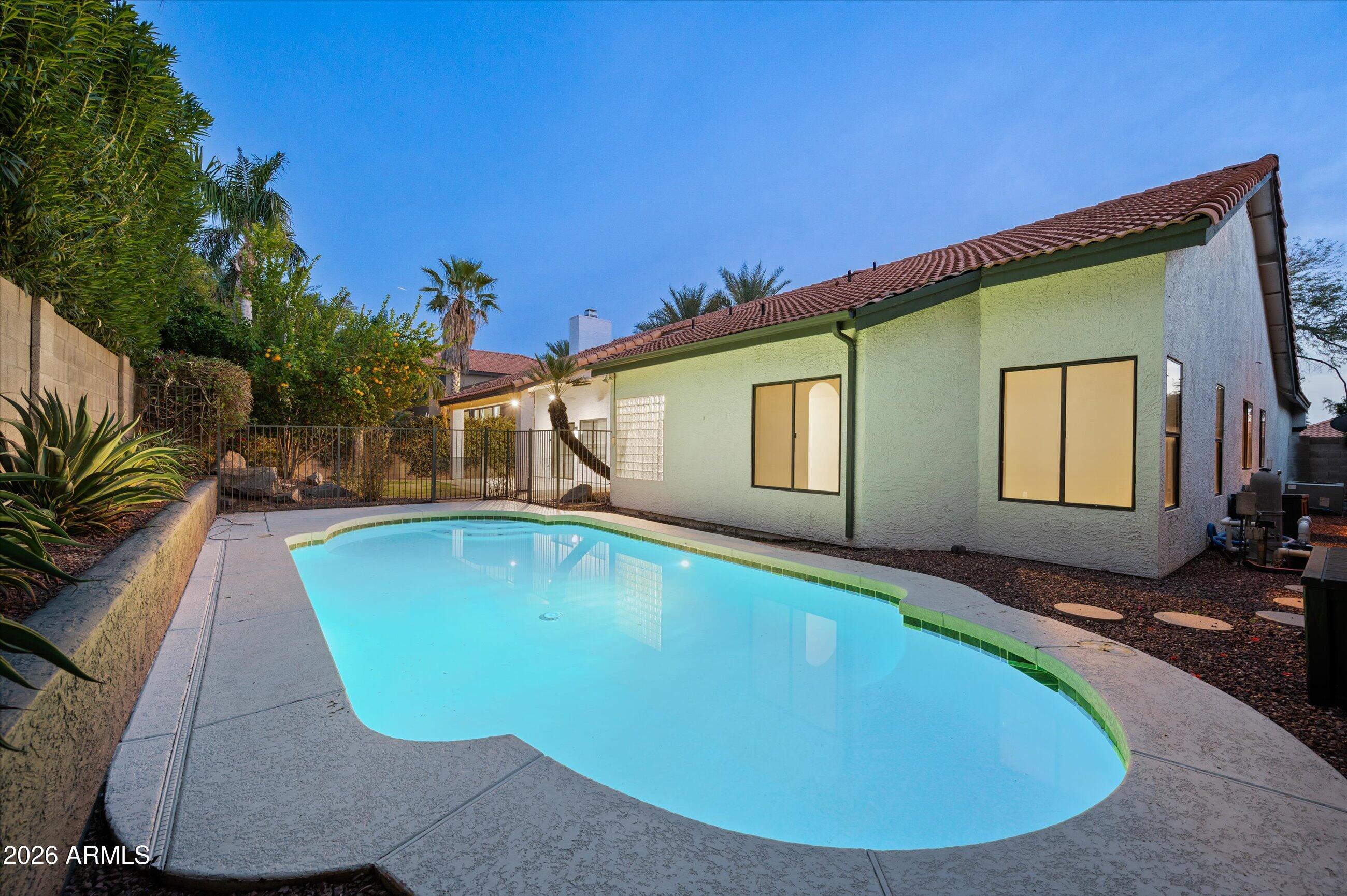 Scottsdale, Arizona, 85254, United States, 4 Bedrooms Bedrooms, ,2 BathroomsBathrooms,Residential,Active,2012483