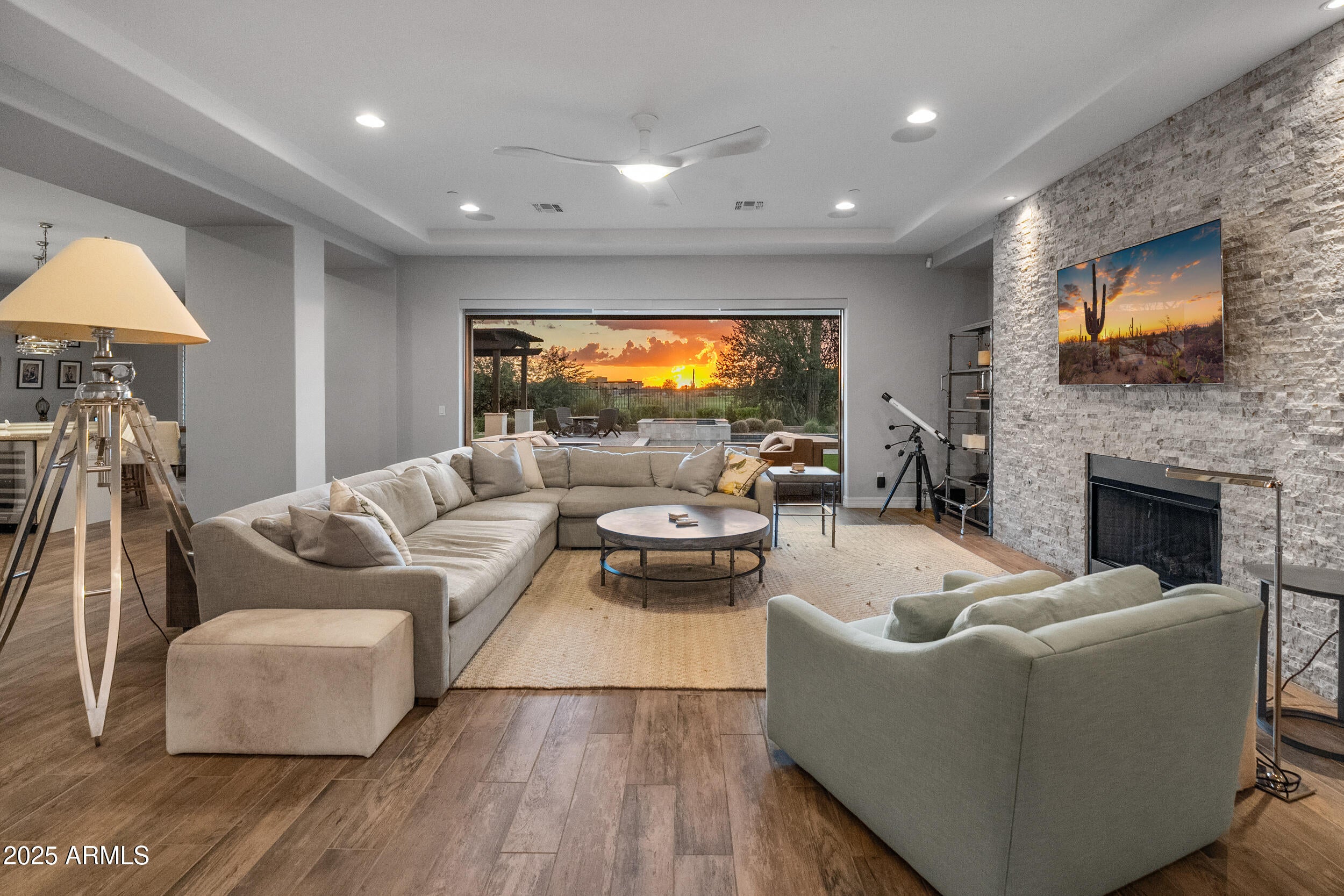 Peoria, Arizona, 85383, United States, 3 Bedrooms Bedrooms, ,3 BathroomsBathrooms,Residential,Active,1953258