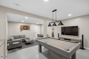 Flagstaff, Arizona, 86005, United States, 3 Bedrooms Bedrooms, ,3 BathroomsBathrooms,Residential,Active,2002672