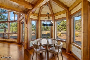 Flagstaff, Arizona, 86001, United States, 3 Bedrooms Bedrooms, ,4 BathroomsBathrooms,Residential,Active,2002669