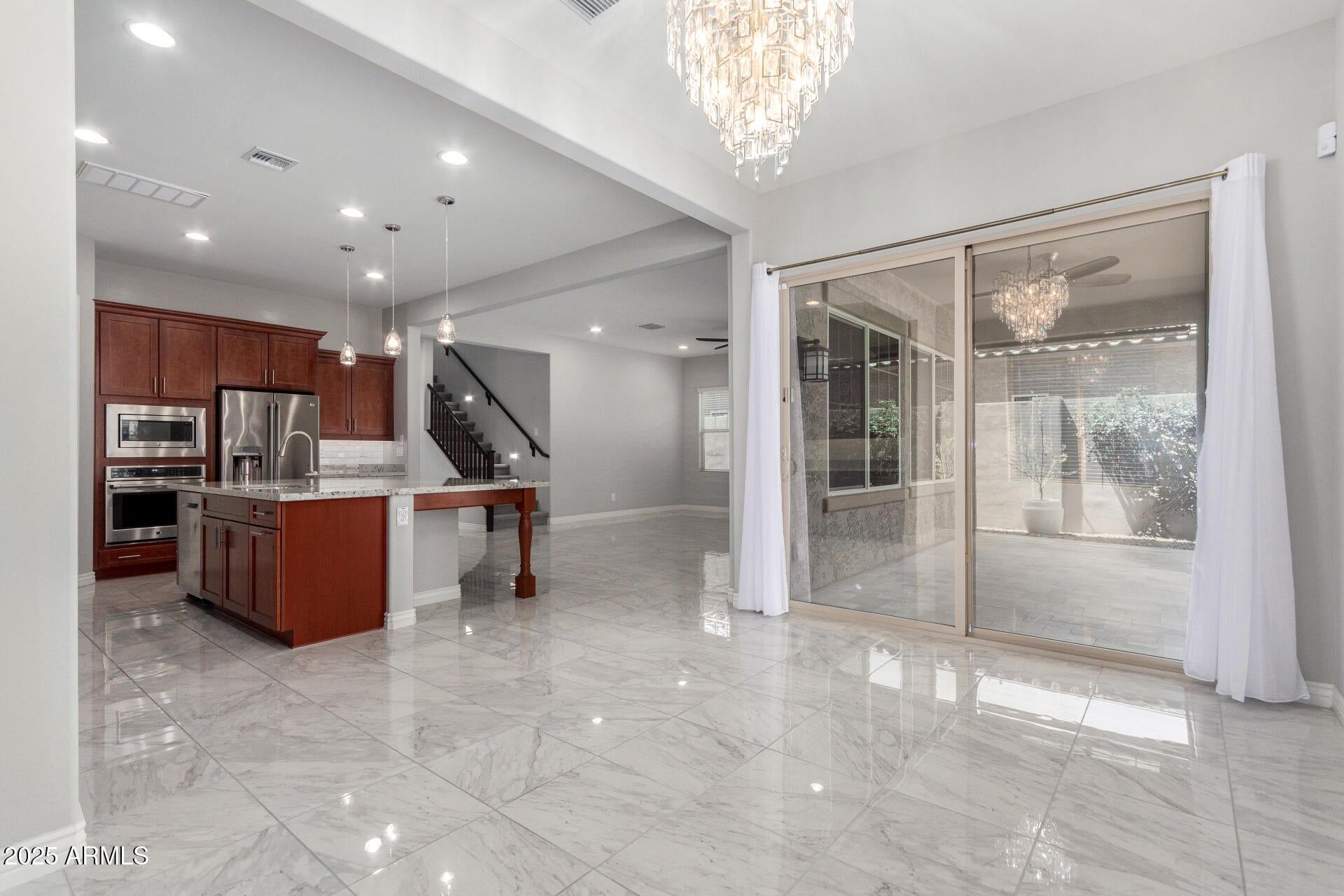 Phoenix, Arizona, 85050, United States, 4 Bedrooms Bedrooms, ,3 BathroomsBathrooms,Residential,Active,1929434