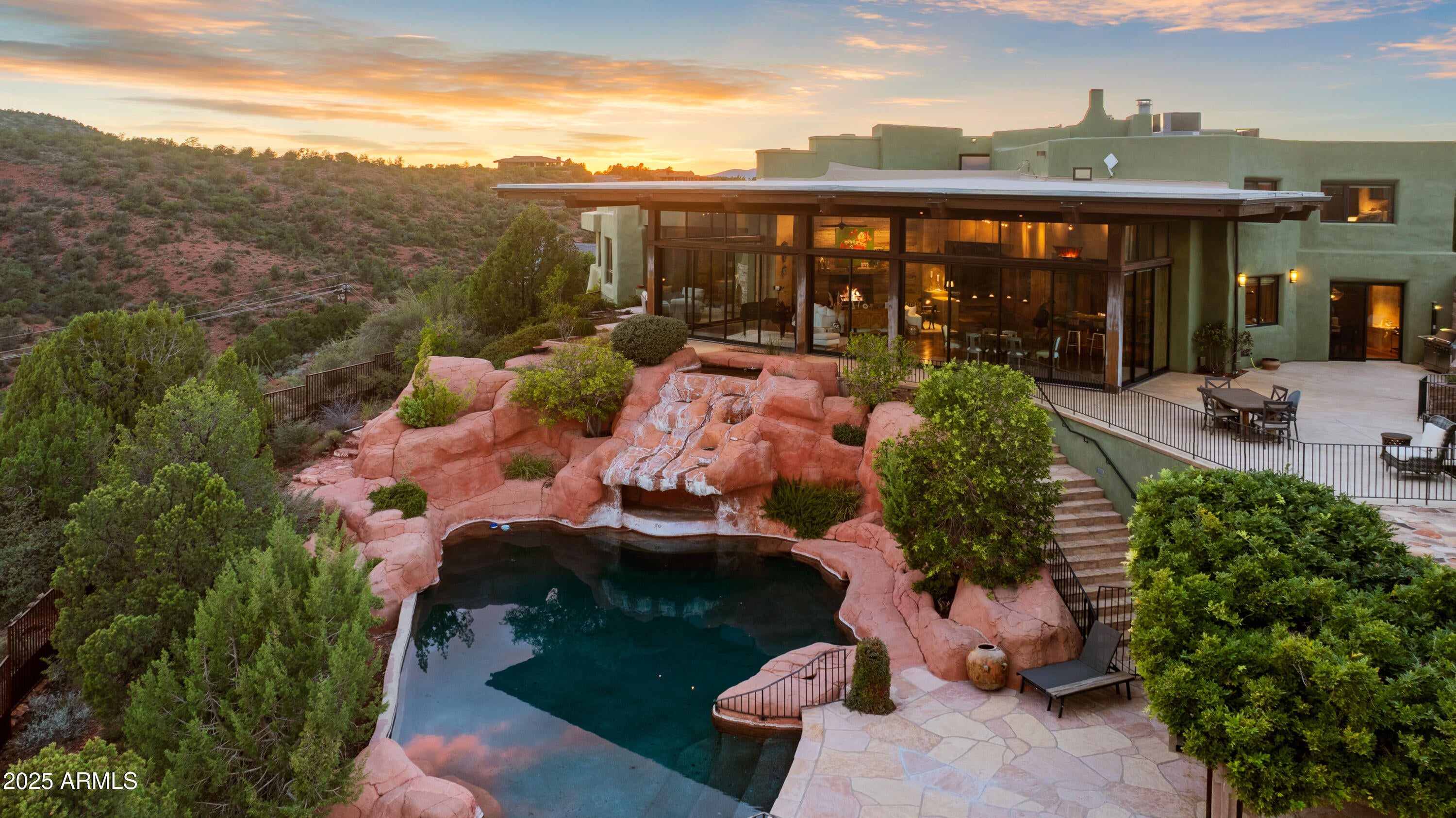 Sedona, Arizona, 86336, United States, 3 Bedrooms Bedrooms, ,6 BathroomsBathrooms,Residential,Active,1944279