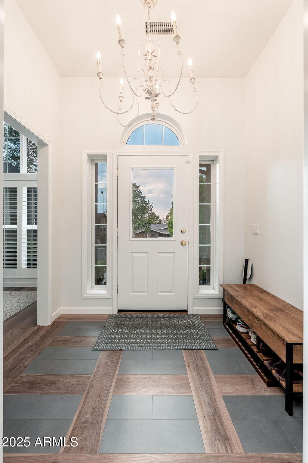 Flagstaff, Arizona, 86004, United States, 5 Bedrooms Bedrooms, ,4 BathroomsBathrooms,Residential,Active,1894165