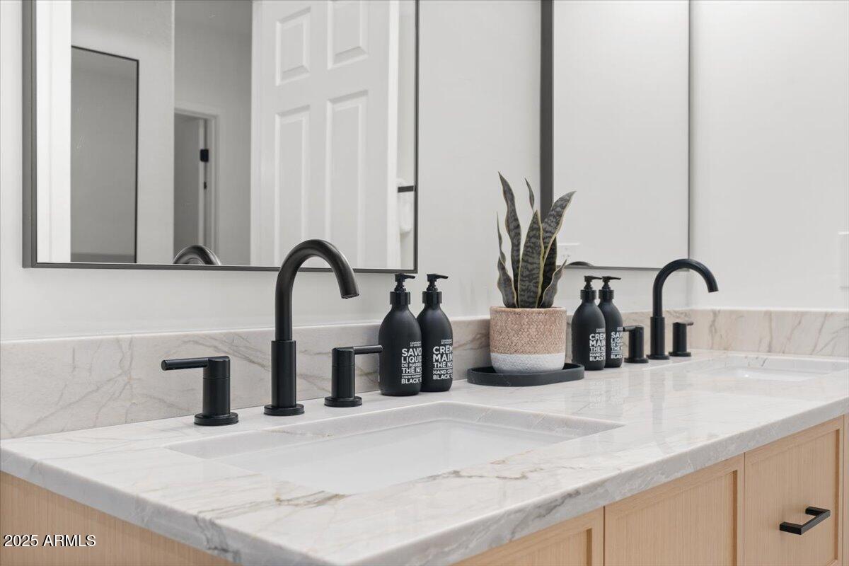 Glendale, Arizona, 85308, United States, 5 Bedrooms Bedrooms, ,4 BathroomsBathrooms,Residential,Active,1964279