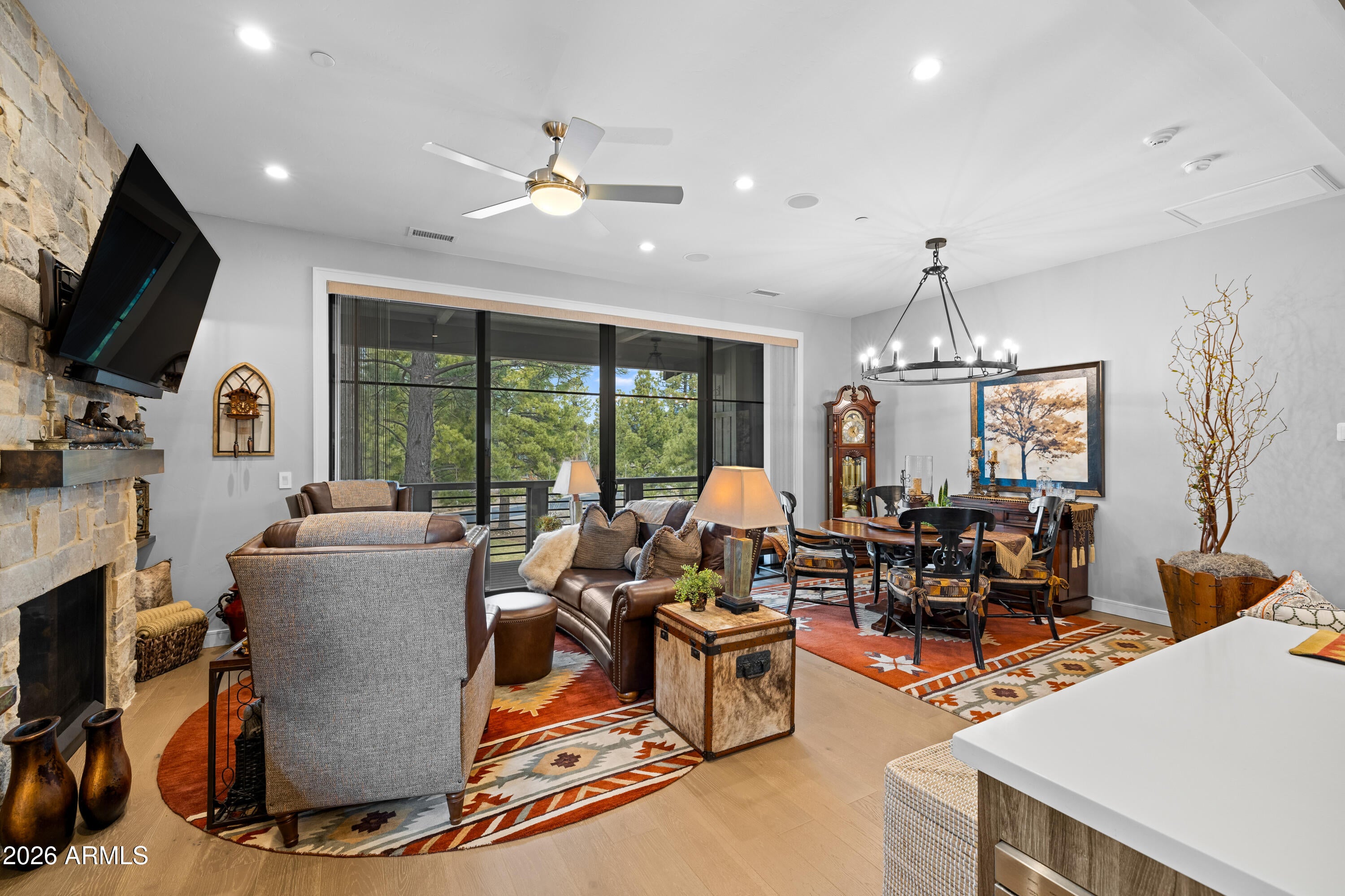 Flagstaff, Arizona, 86005, United States, 3 Bedrooms Bedrooms, ,4 BathroomsBathrooms,Residential,Active,2012811