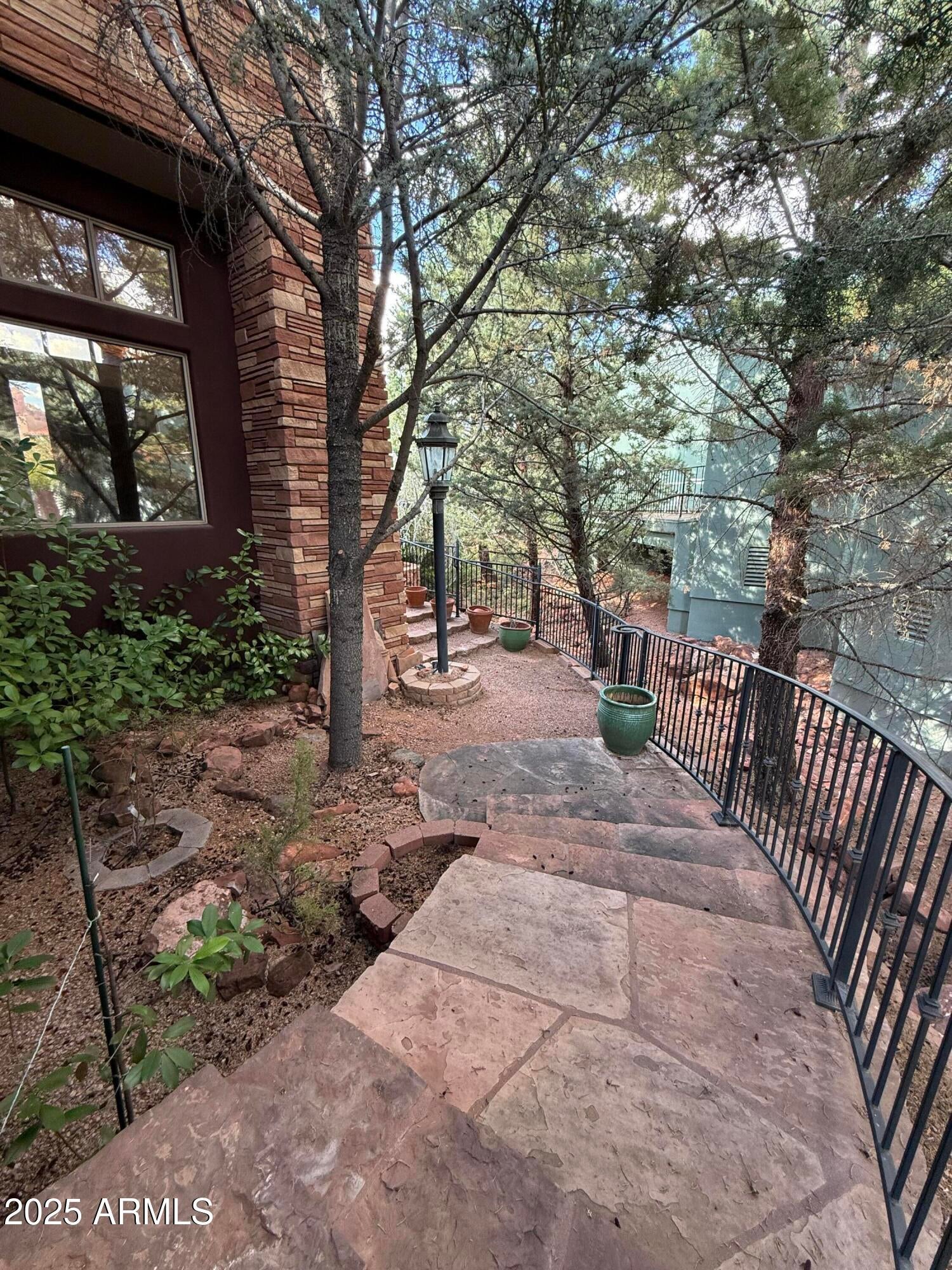 Sedona, Arizona, 86336, United States, 3 Bedrooms Bedrooms, ,3 BathroomsBathrooms,Residential,Active,1944285
