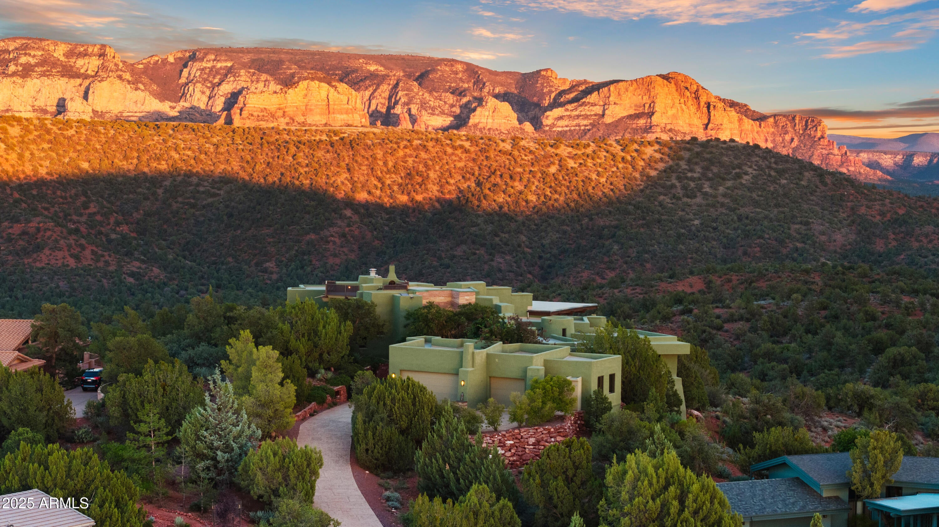 Sedona, Arizona, 86336, United States, 3 Bedrooms Bedrooms, ,6 BathroomsBathrooms,Residential,Active,1944279
