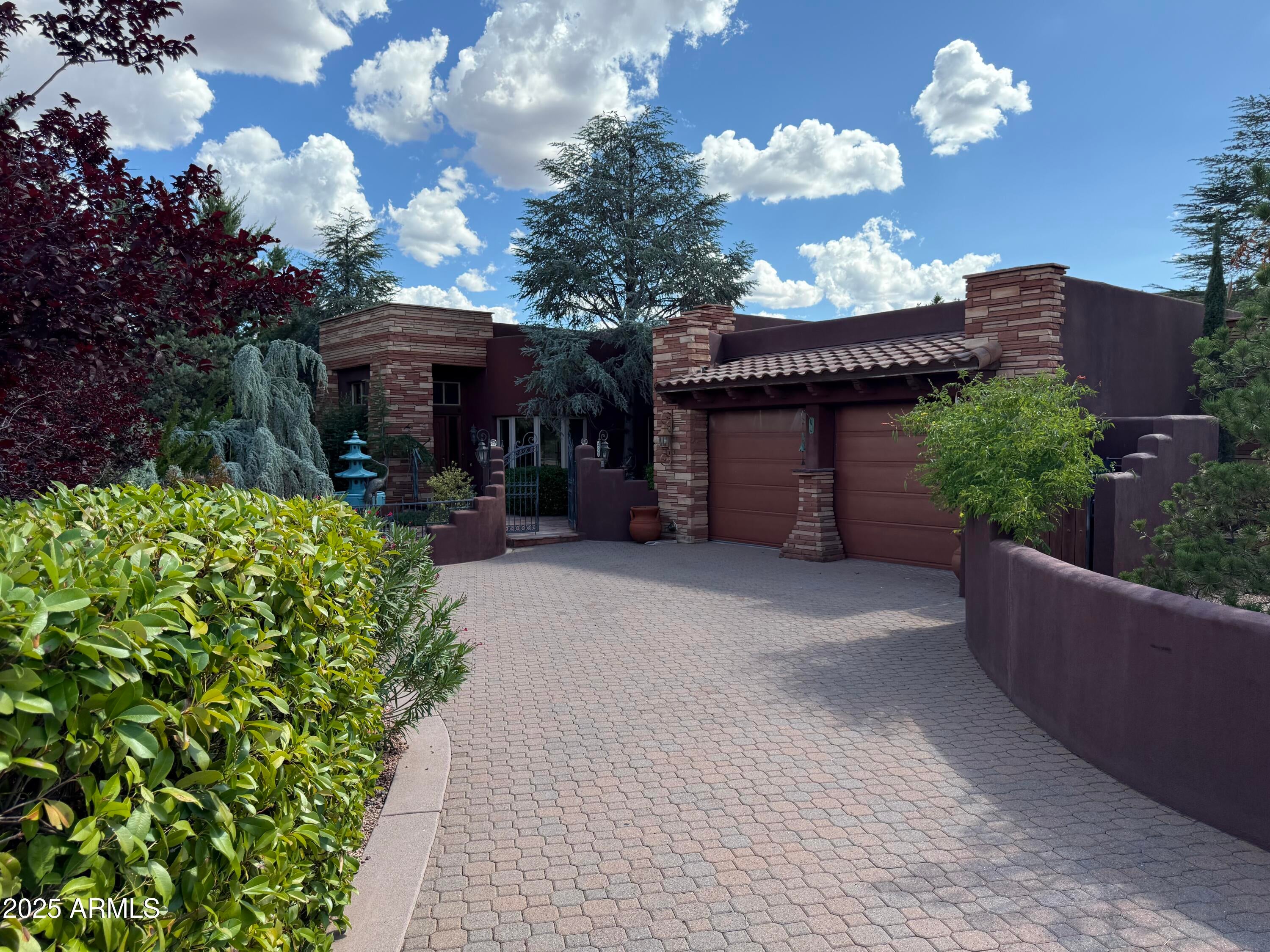 Sedona, Arizona, 86336, United States, 3 Bedrooms Bedrooms, ,3 BathroomsBathrooms,Residential,Active,1944285