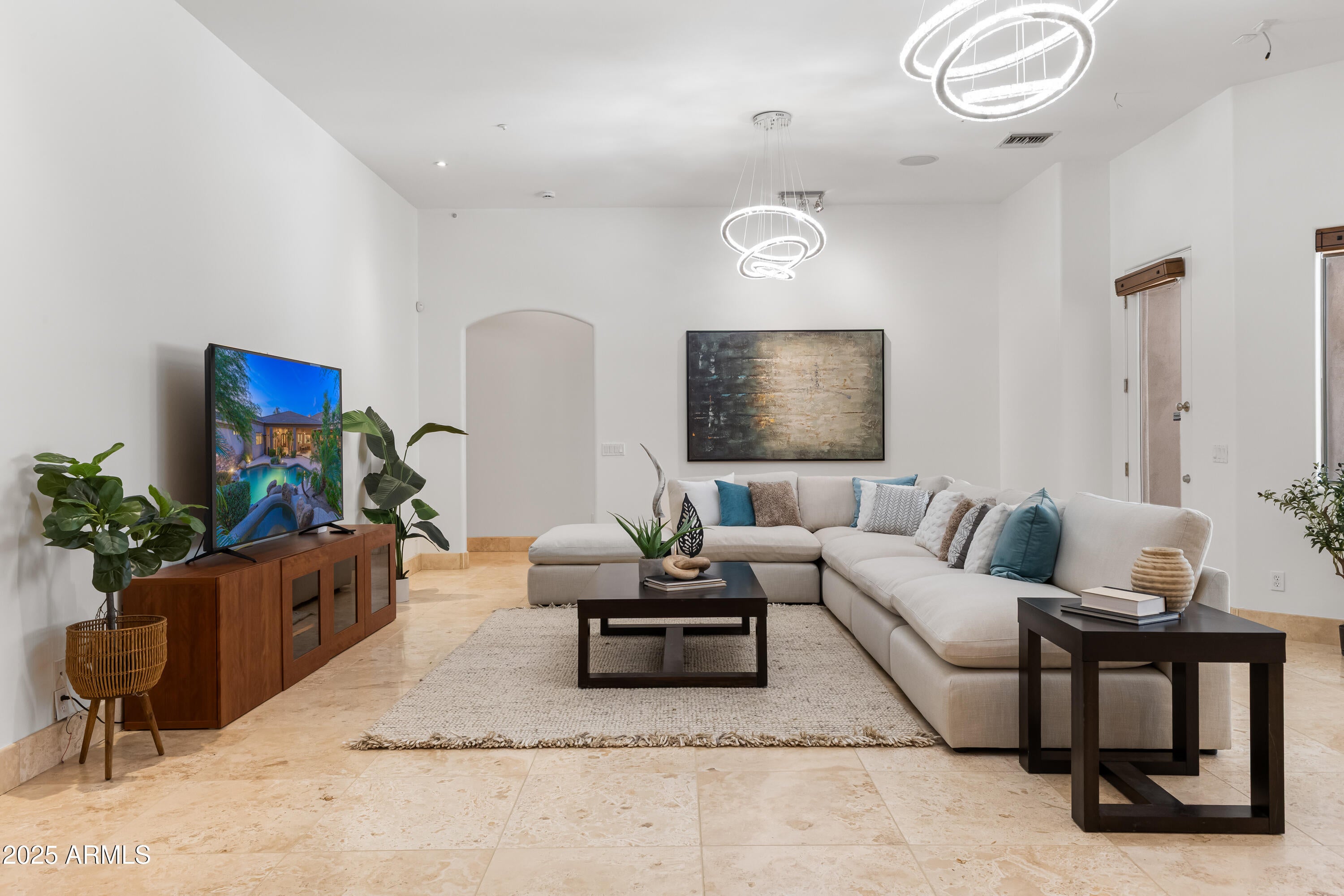 Scottsdale, Arizona, 85260, United States, 5 Bedrooms Bedrooms, ,5 BathroomsBathrooms,Residential,Active,1941373