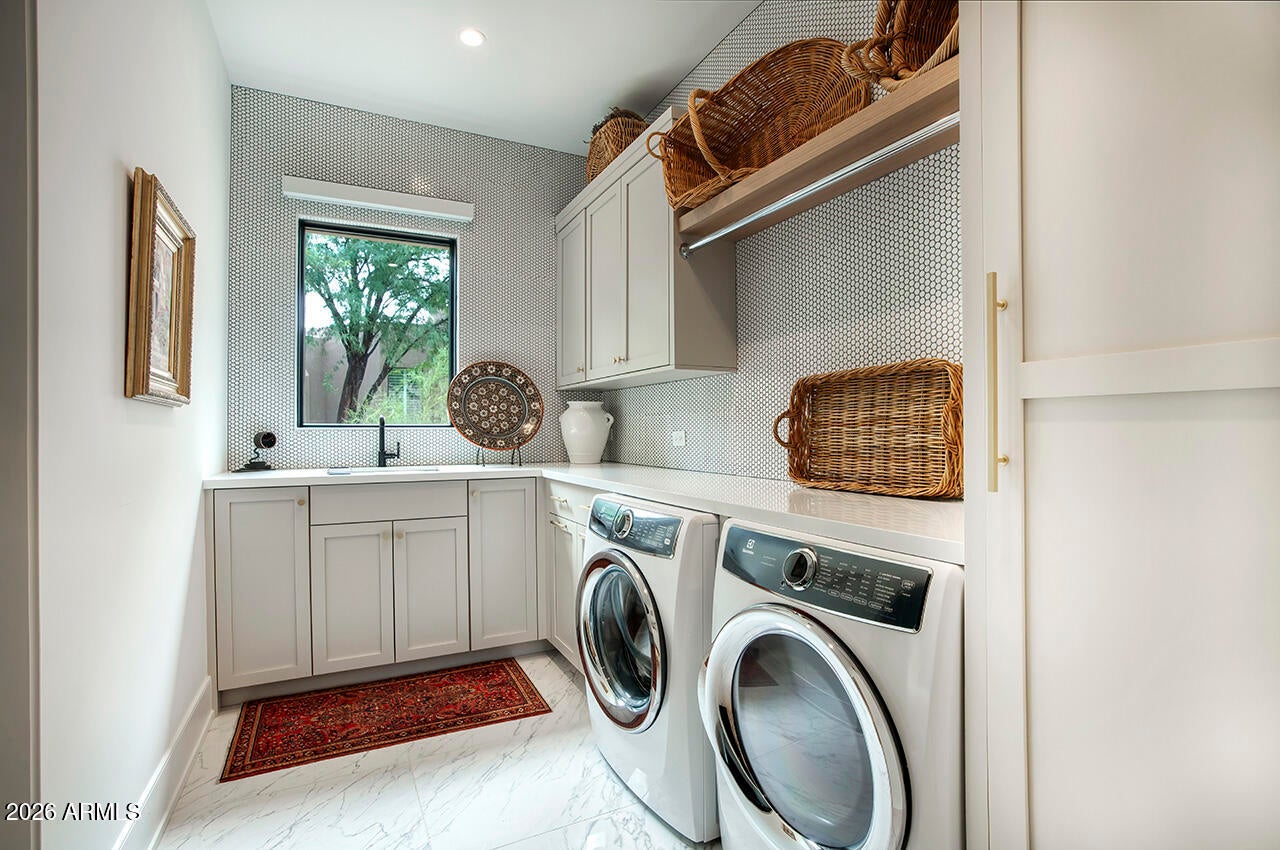 Scottsdale, Arizona, 85255, United States, 3 Bedrooms Bedrooms, ,4 BathroomsBathrooms,Residential,Active,2011209